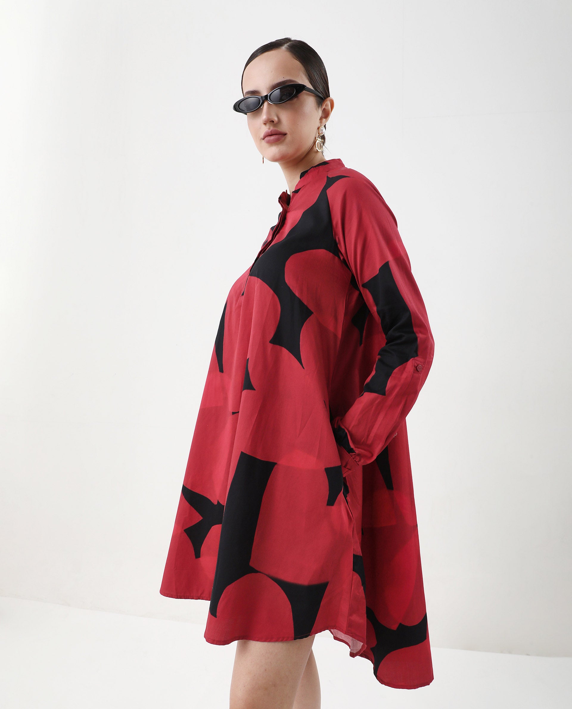 Rareism Women's Jioplo Black Cotton Blend Mandarin Collar Object Print Raglan Sleeve Mini Flared Top