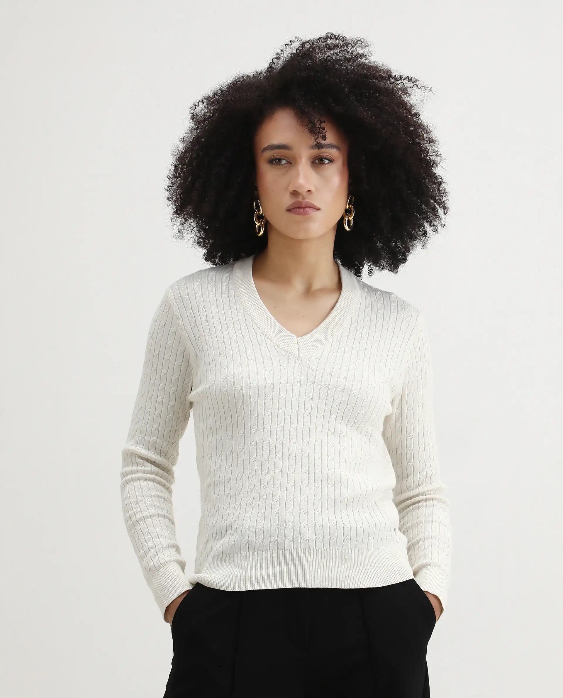 Rareism Women's Izmit White Viscose V-Neck Plain Regular Fit Top