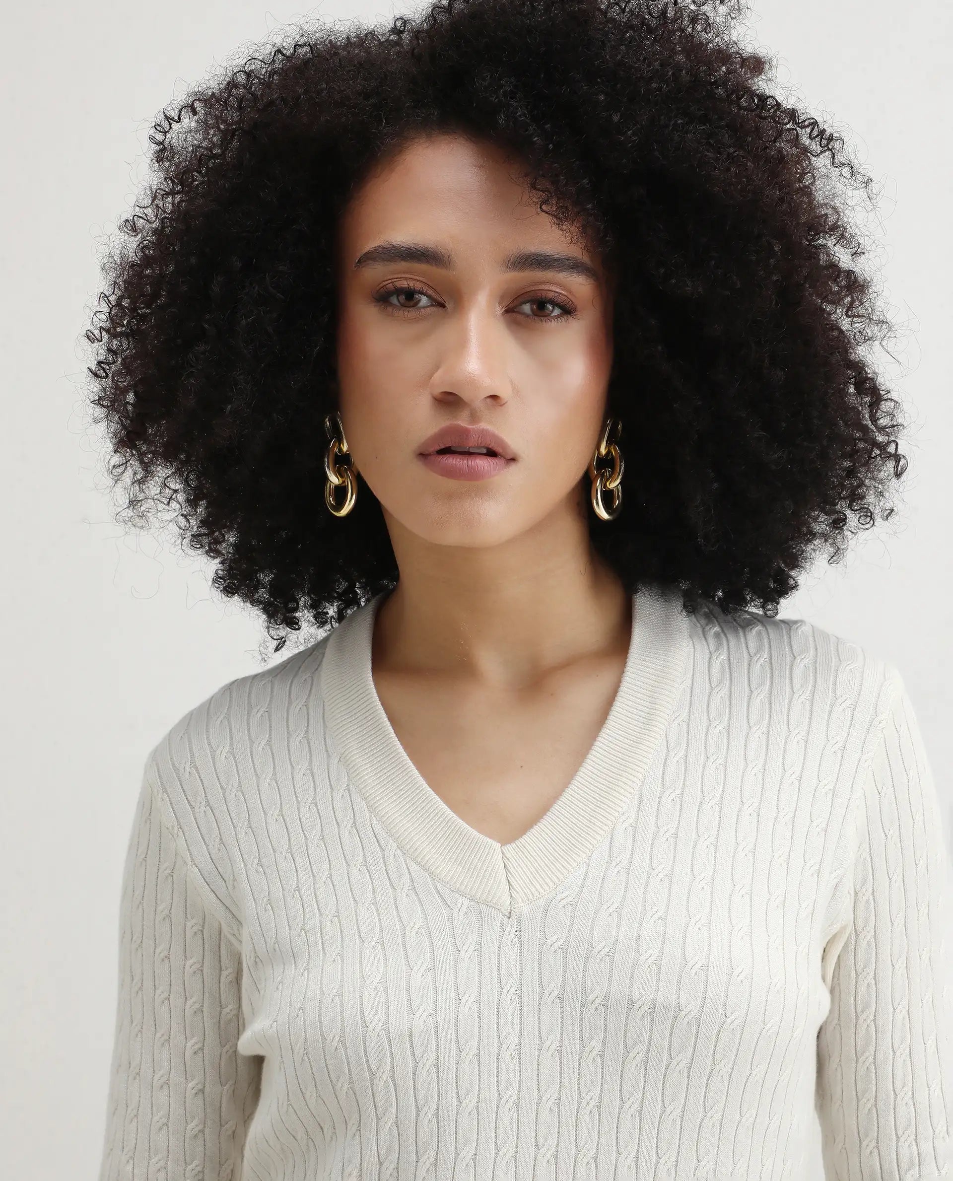 Rareism Women's Izmit White Viscose V-Neck Plain Regular Fit Top