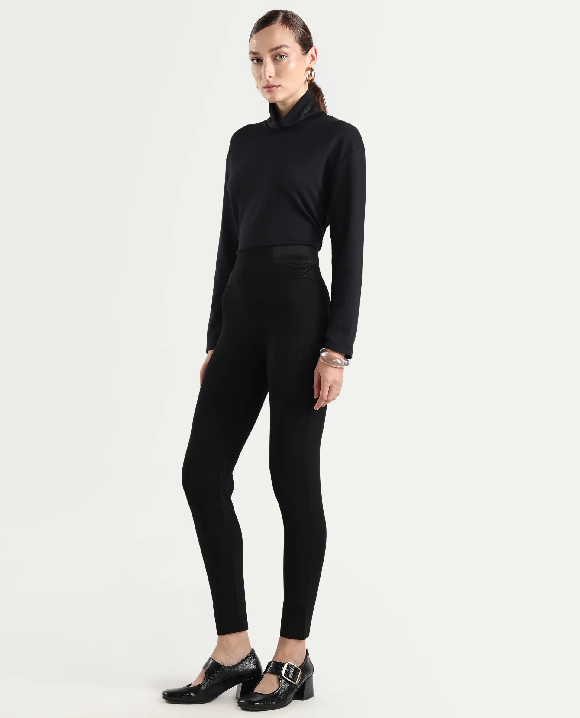 Rareism Women's Jancuro Black Viscose Blend Skinny Fit Plain Trouser
