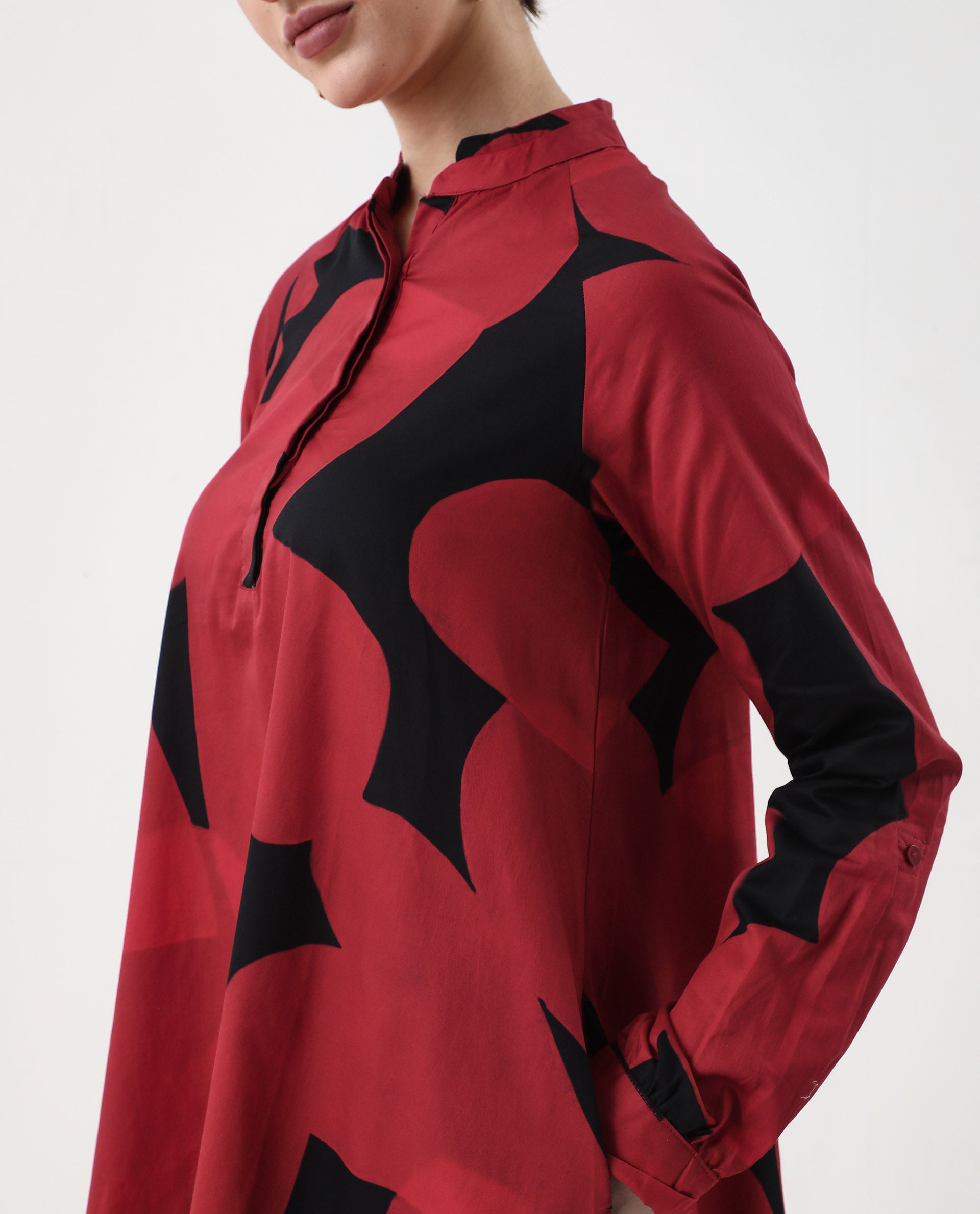 Rareism Women's Jioplo Black Cotton Blend Mandarin Collar Object Print Raglan Sleeve Mini Flared Top