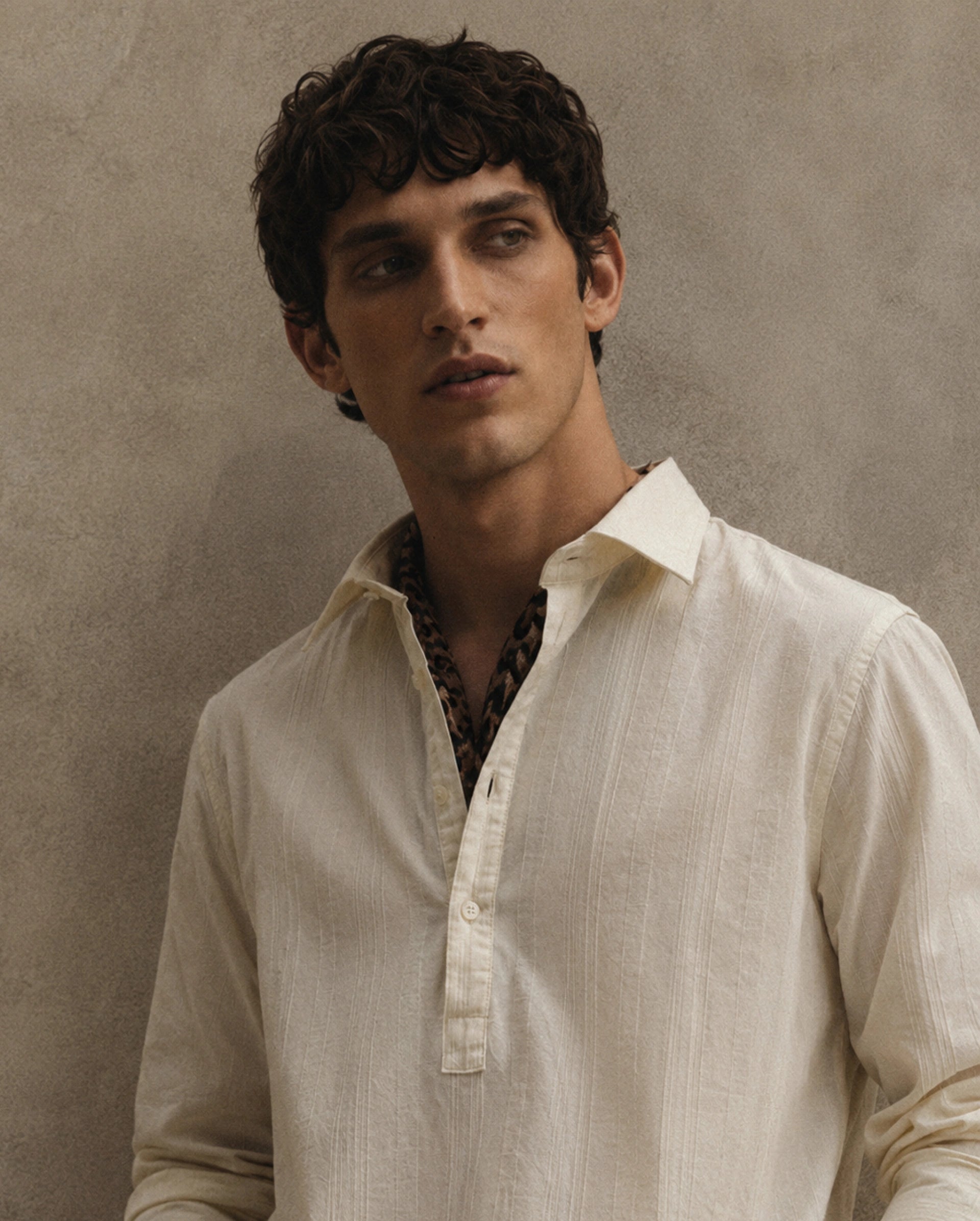 Rare Rabbit Men's Kord Off White Cotton Spread Collar Regular Fit Striped Shirt