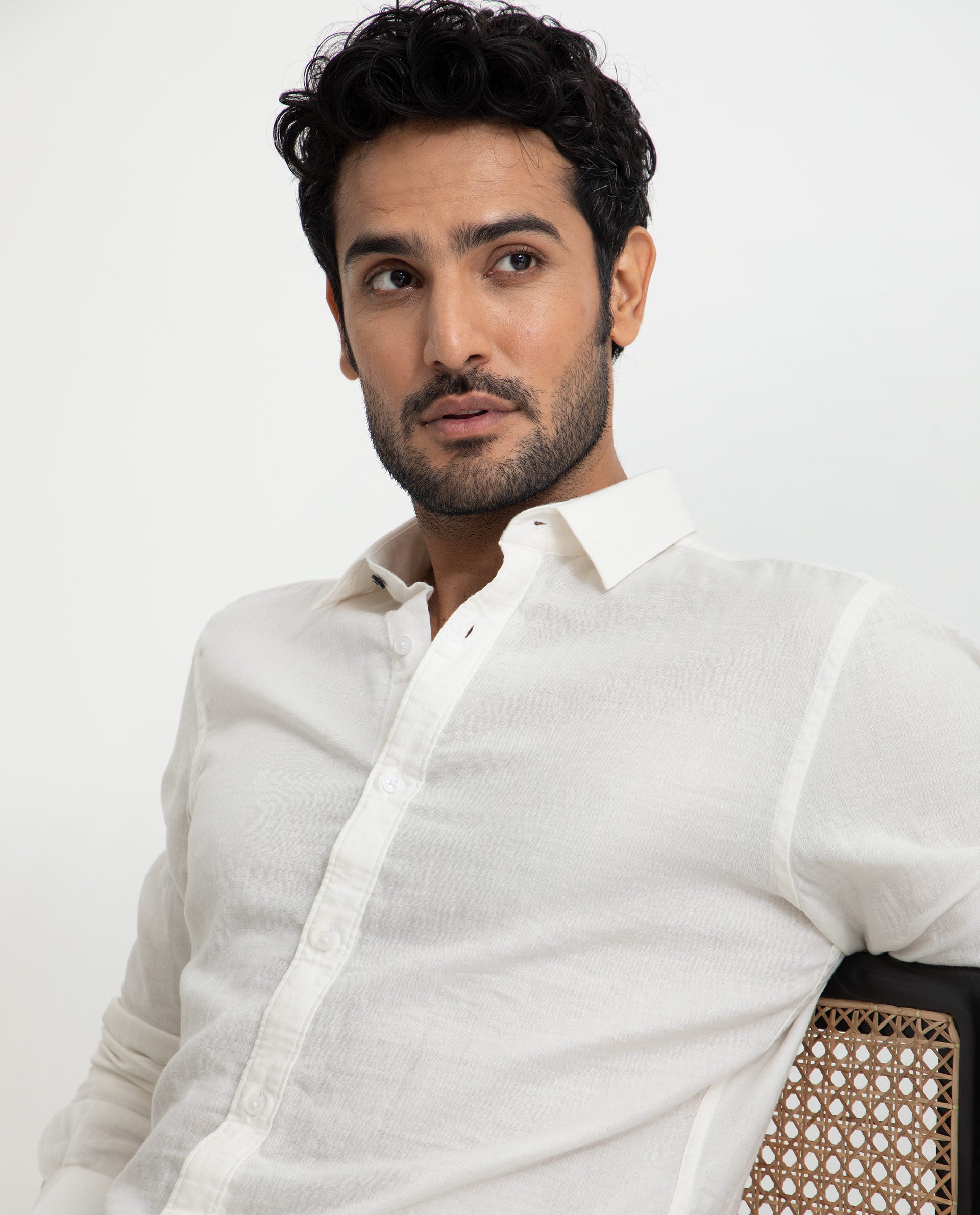 Rare Rabbit Men's Layerrs White Cotton Fabric Full Sleeves Solid Shirt