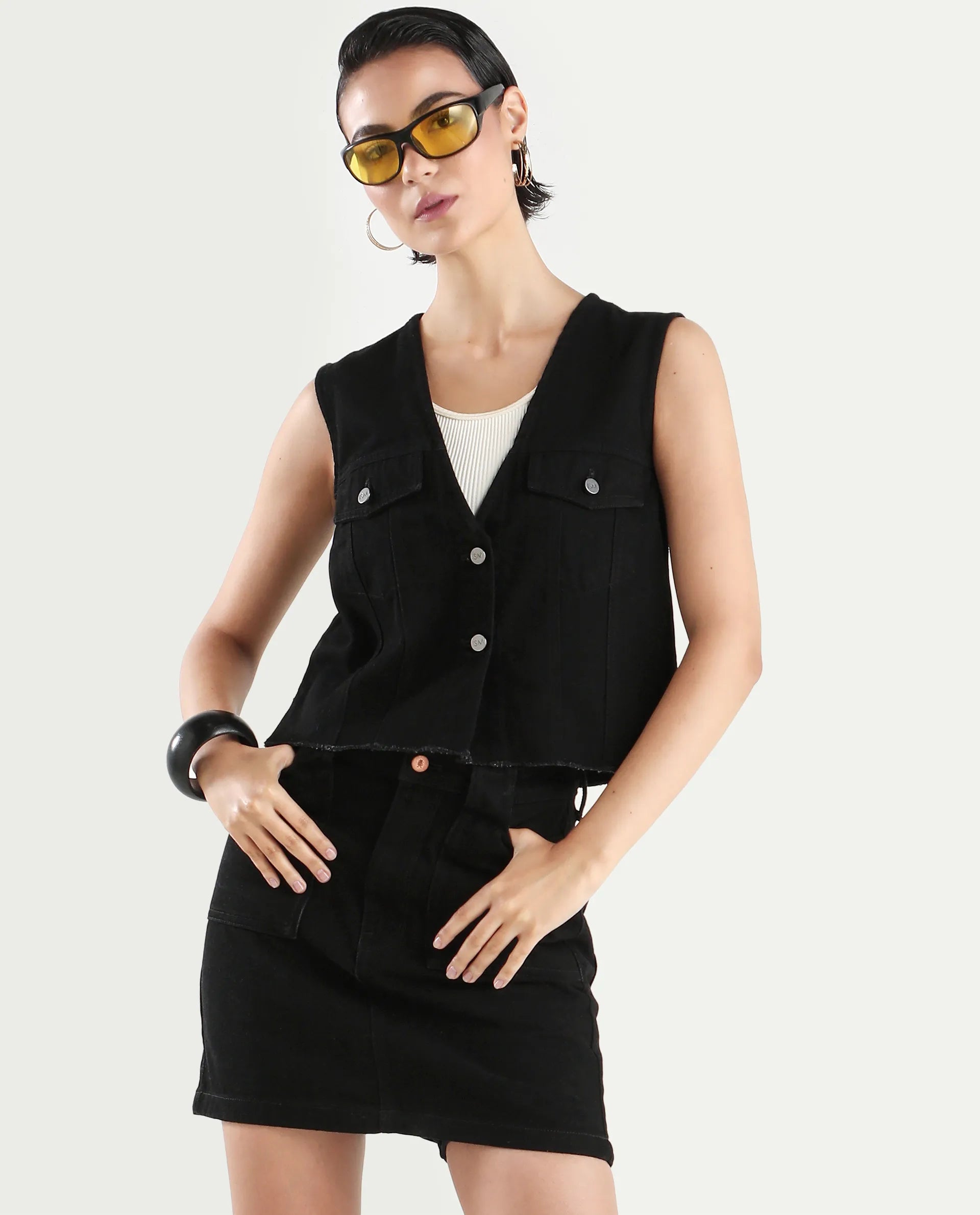 Rareism Women's Laze Black Cotton V-Neck Plain Sleeveless Crop Regular Fit Jacket