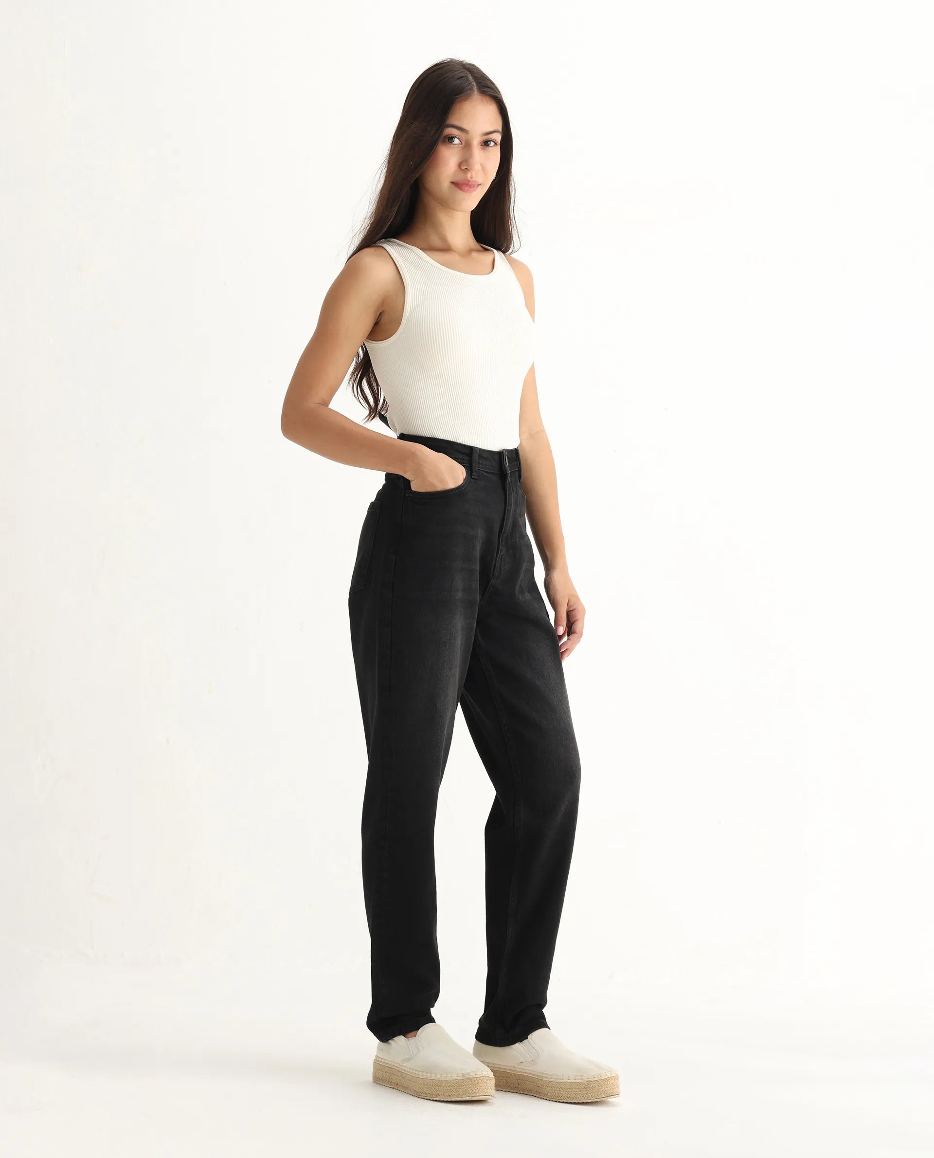 Rareism Women's Loreto Black Cotton Blend Plain Ankle Length Mom Fit Jeans