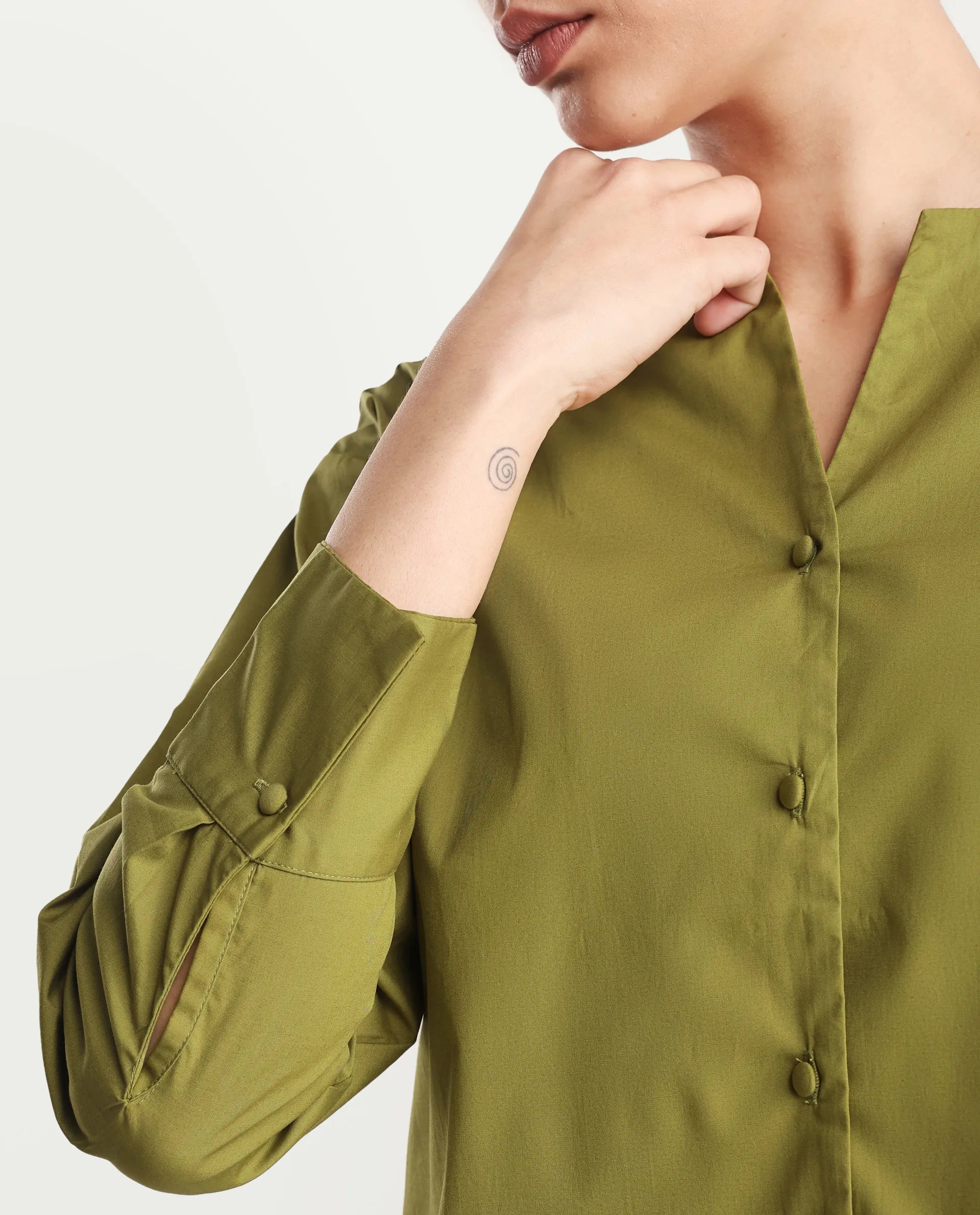 Rareism Women's Nagoya Green Cotton Blend Crew Neck Plain Cuffed Sleeve Regular Fit Top