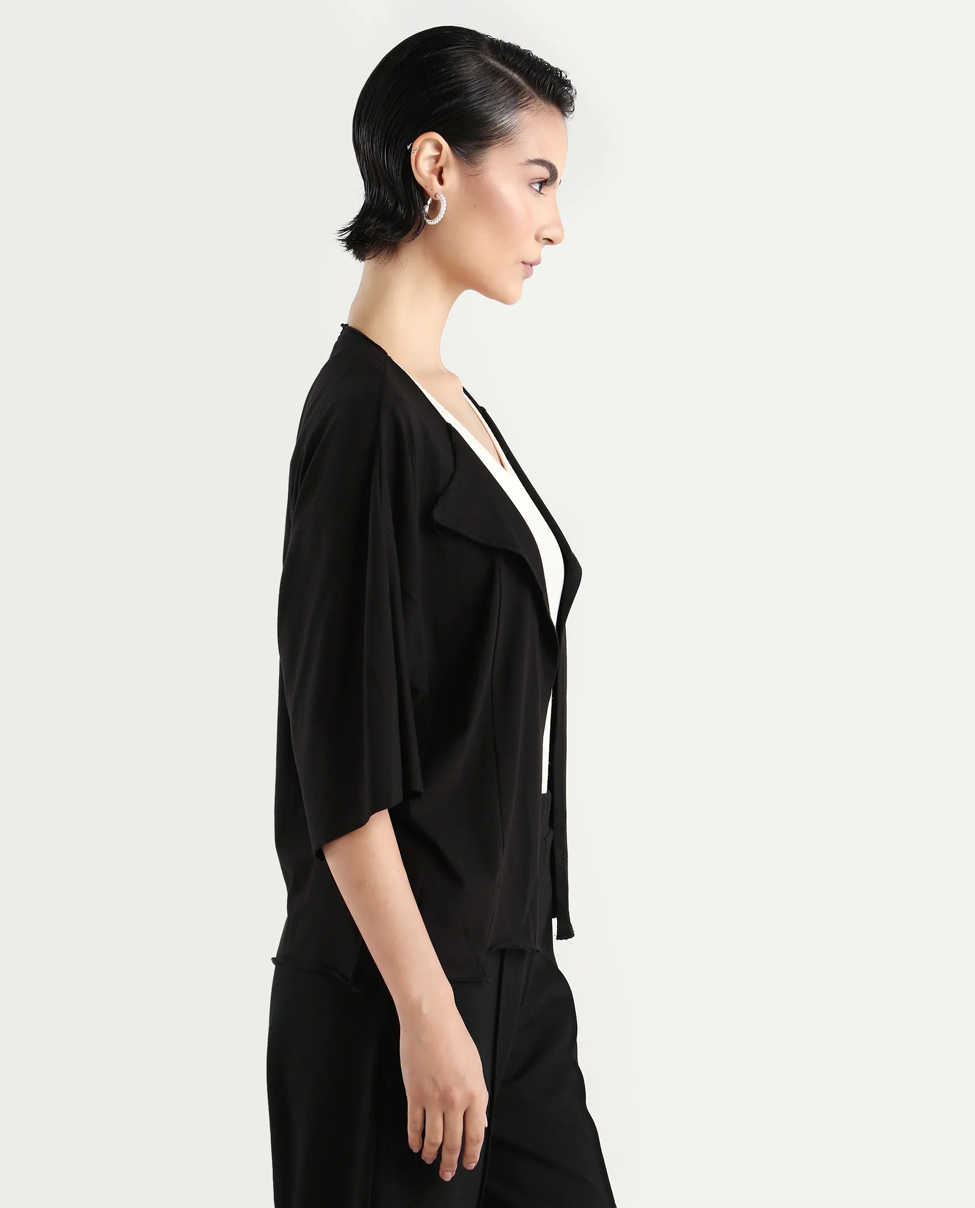 Rareism Women's Nirv Black Cotton Collarless Plain Relaxed Fit Shrug