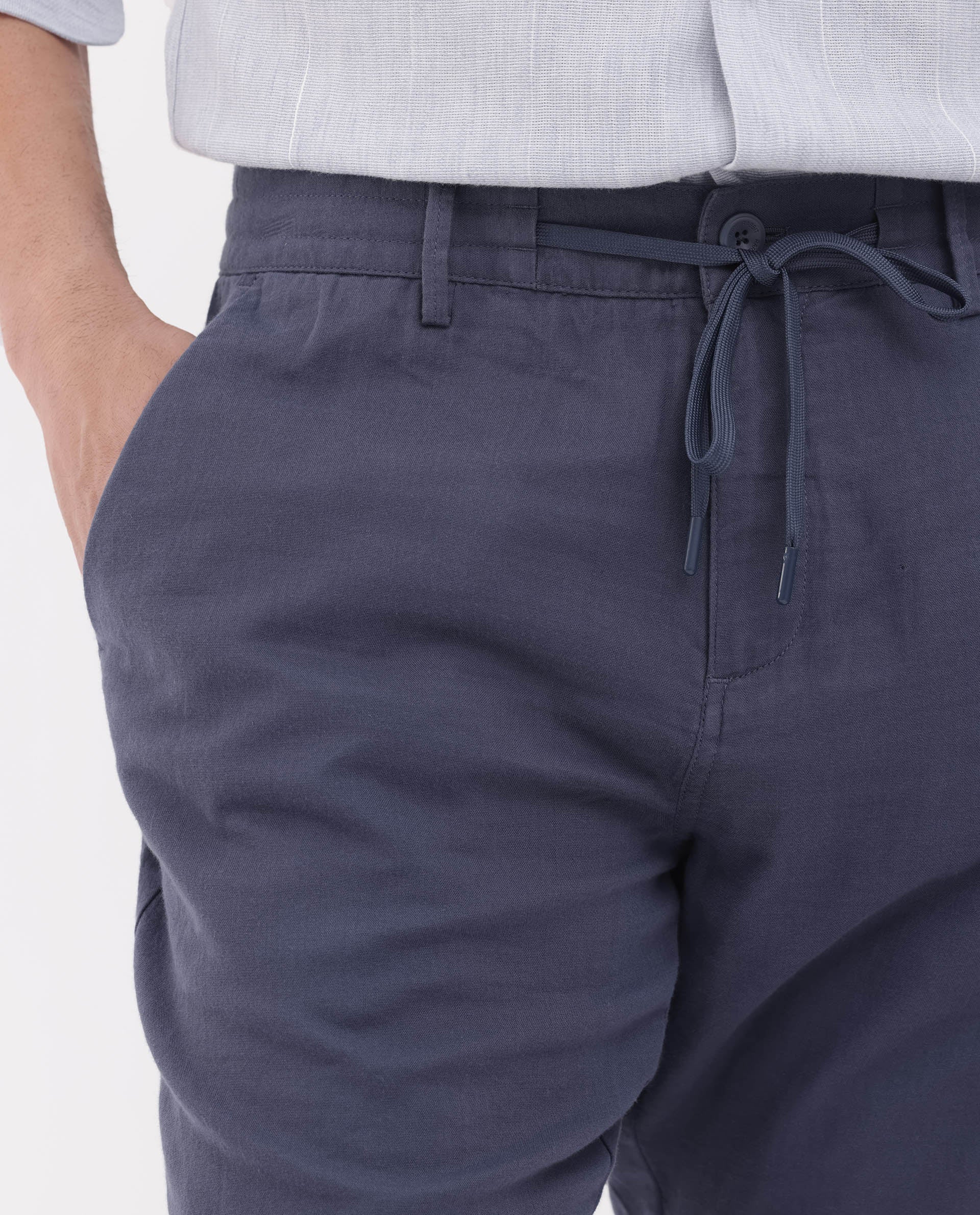 Rare Rabbit Men's Pinto Purple Cotton Fabric Knee Length Solid Shorts