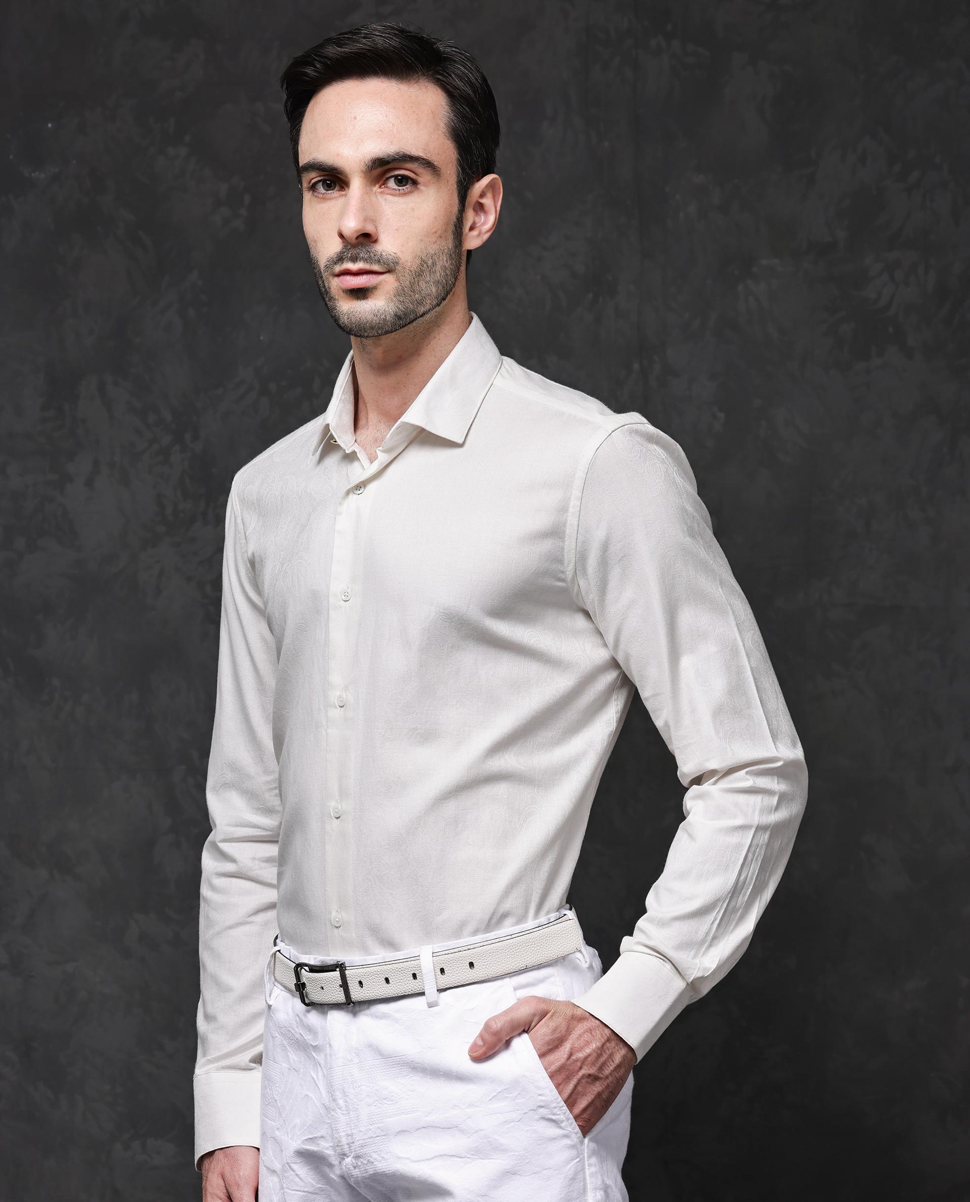 Rare Rabbit Mens Reel Off White Full Sleeve Jacquard Texture Paisley Print Shirt