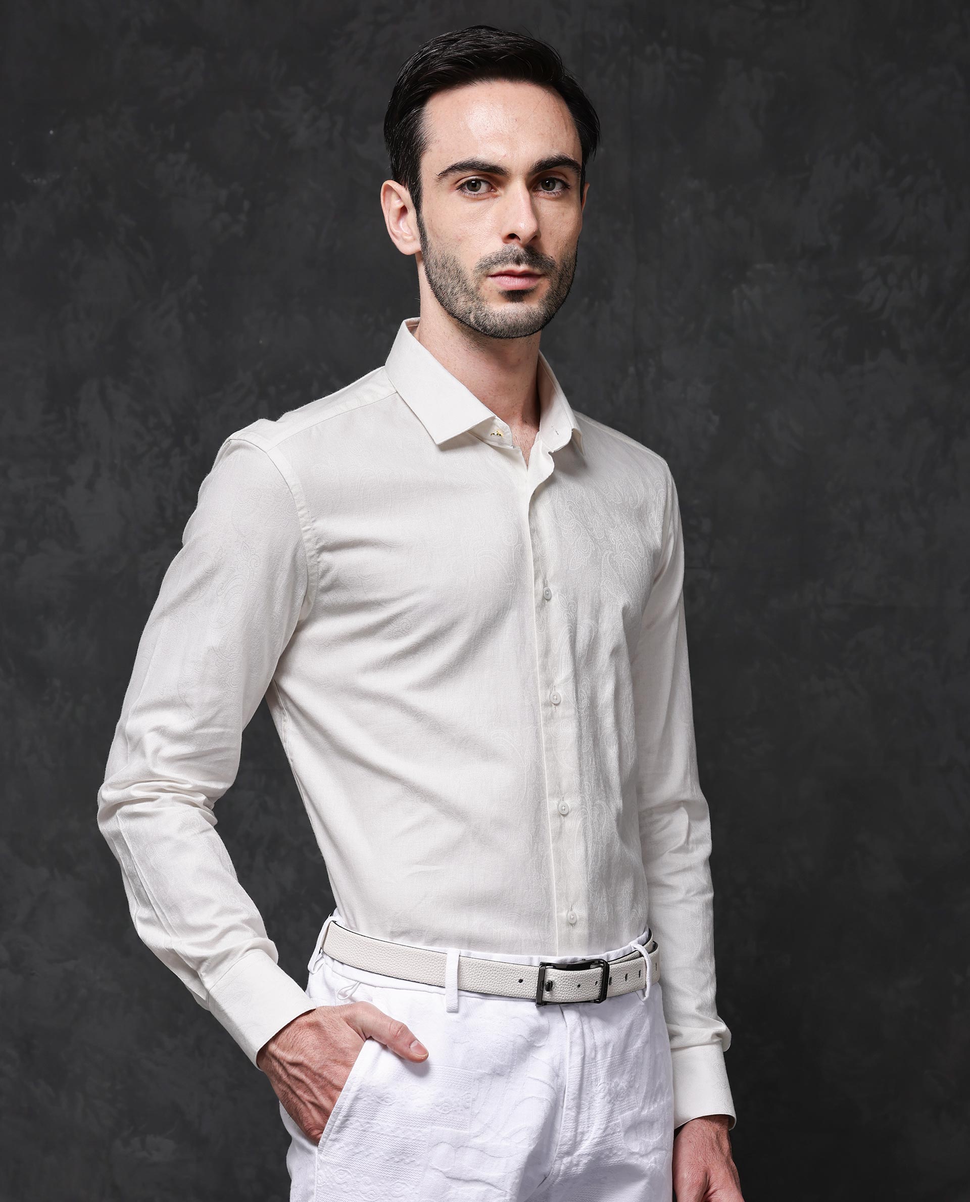 Rare Rabbit Mens Reel Off White Full Sleeve Jacquard Texture Paisley Print Shirt