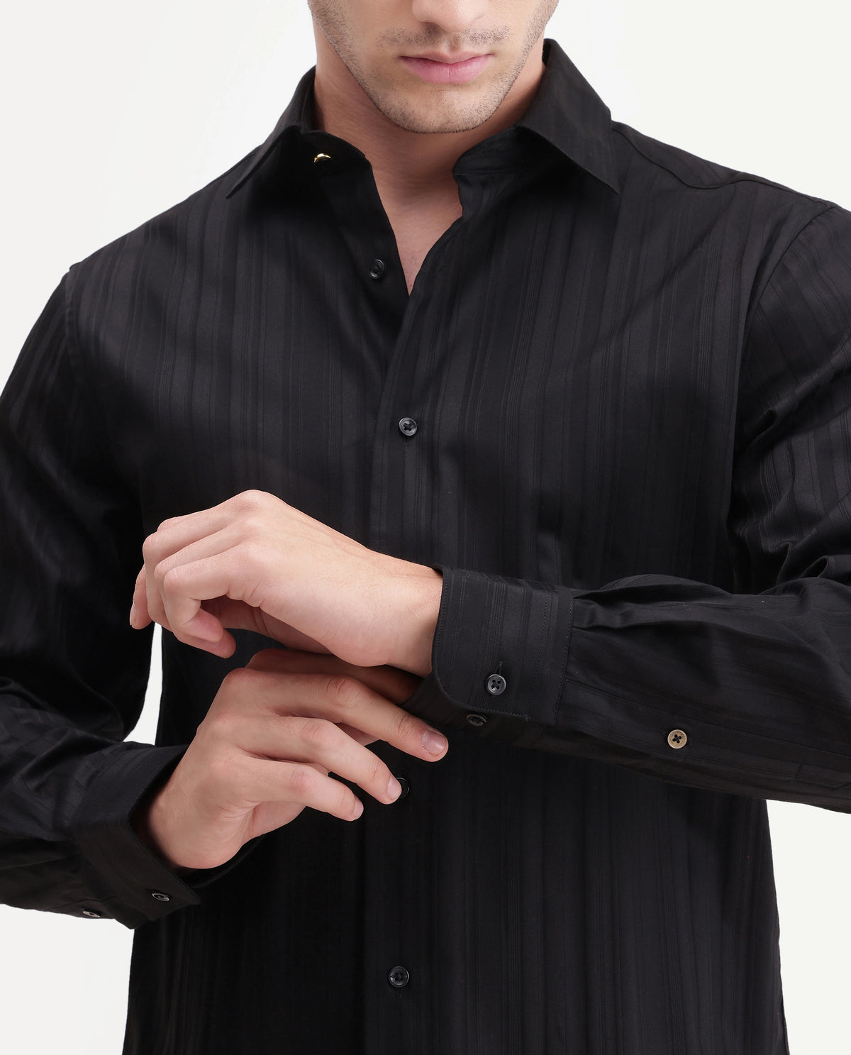 Rare Rabbit Men's Gory Black Cotton Spread Collar Regular Fit Plain Shirt