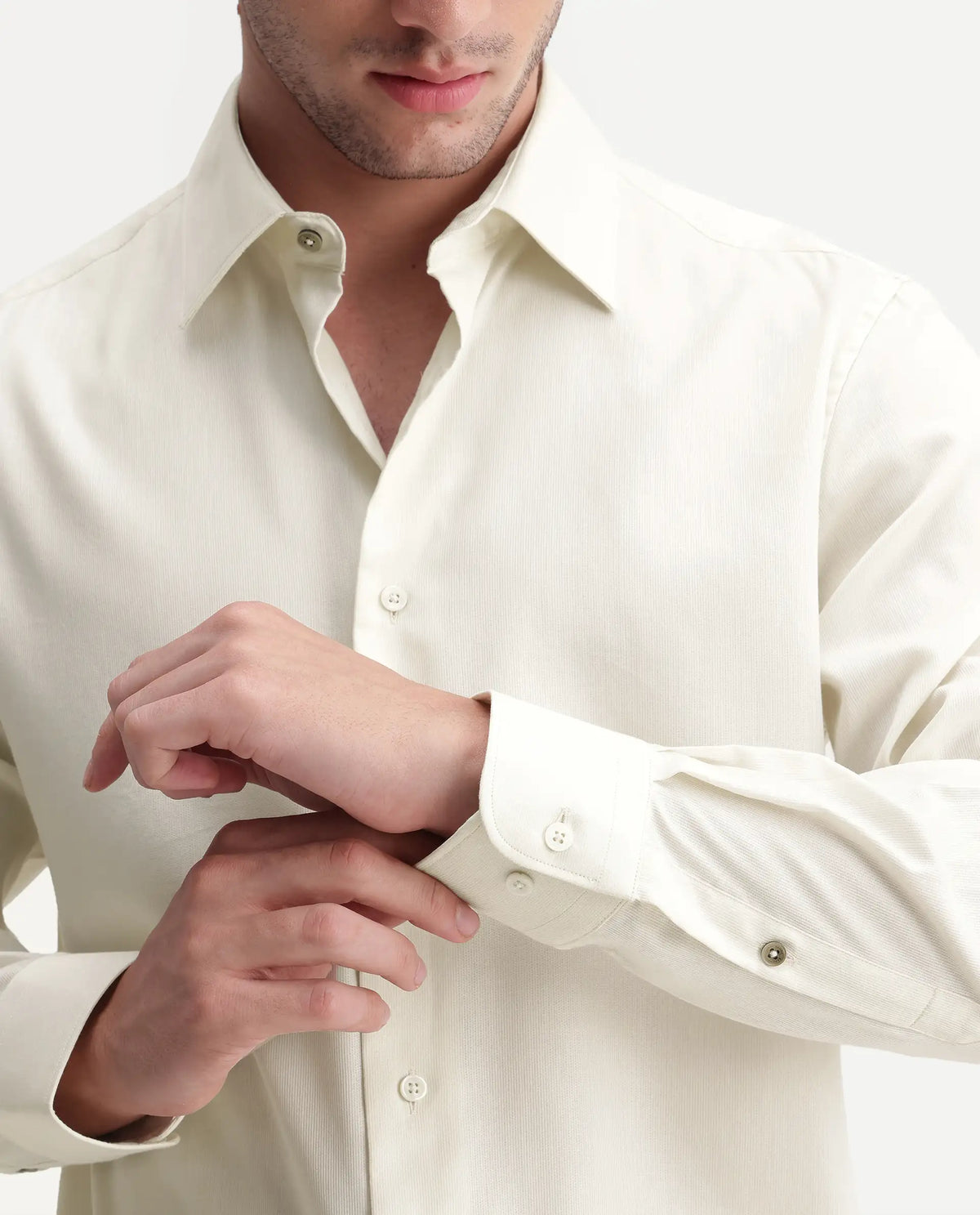 Rare Rabbit Men's Miru Primary Off White Cotton Spread Collar Regular Plain Shirt