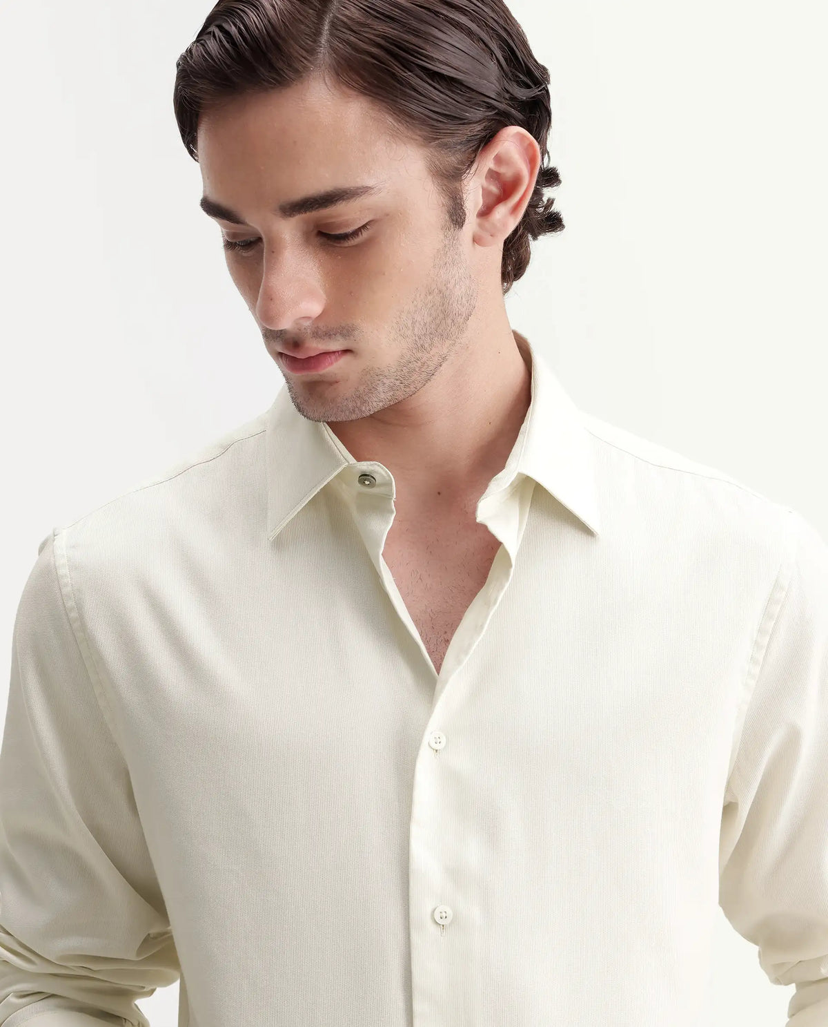 Rare Rabbit Men's Miru Primary Off White Cotton Spread Collar Regular Plain Shirt
