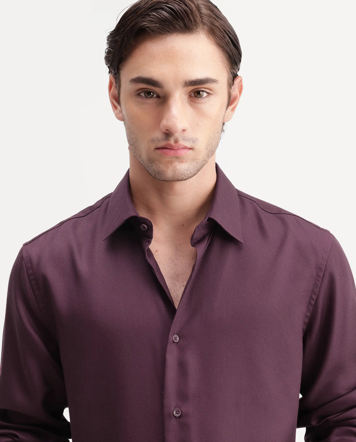 Rare Rabbit Men's Pare Maroon Cotton Blend Button-Down Collar Regular Plain Shirt