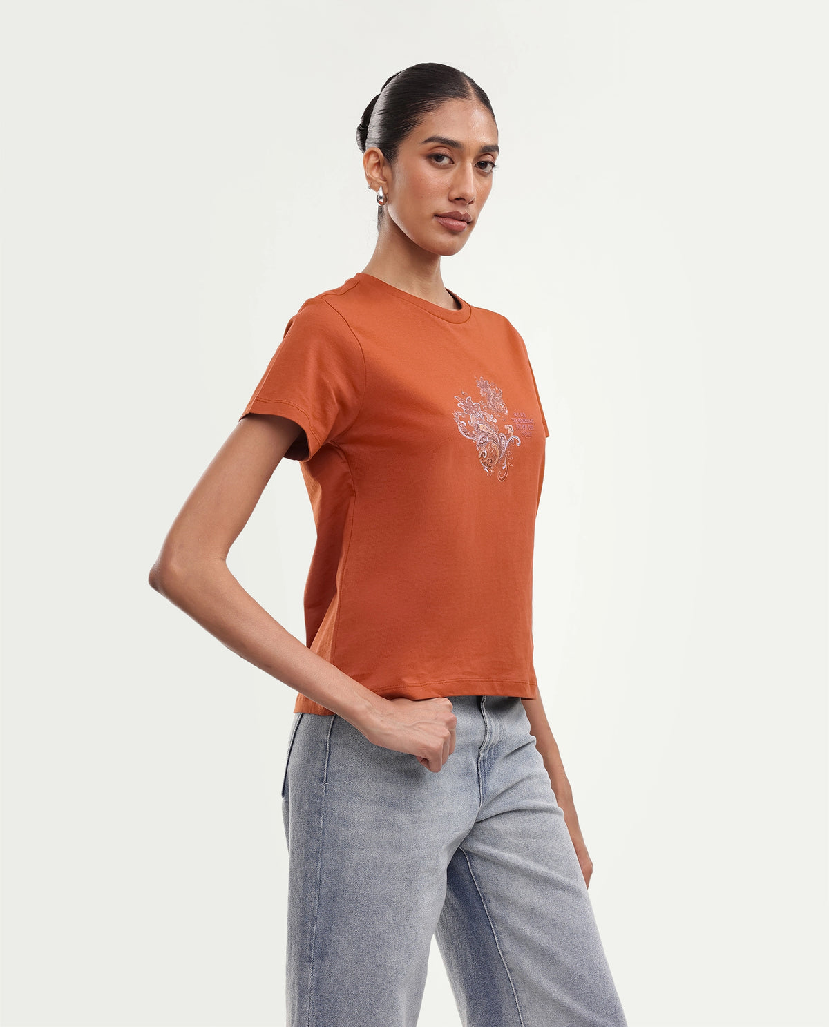 Rareism Women's Ronelps Rust Cotton Crew Neck Regular Paisley T-Shirt