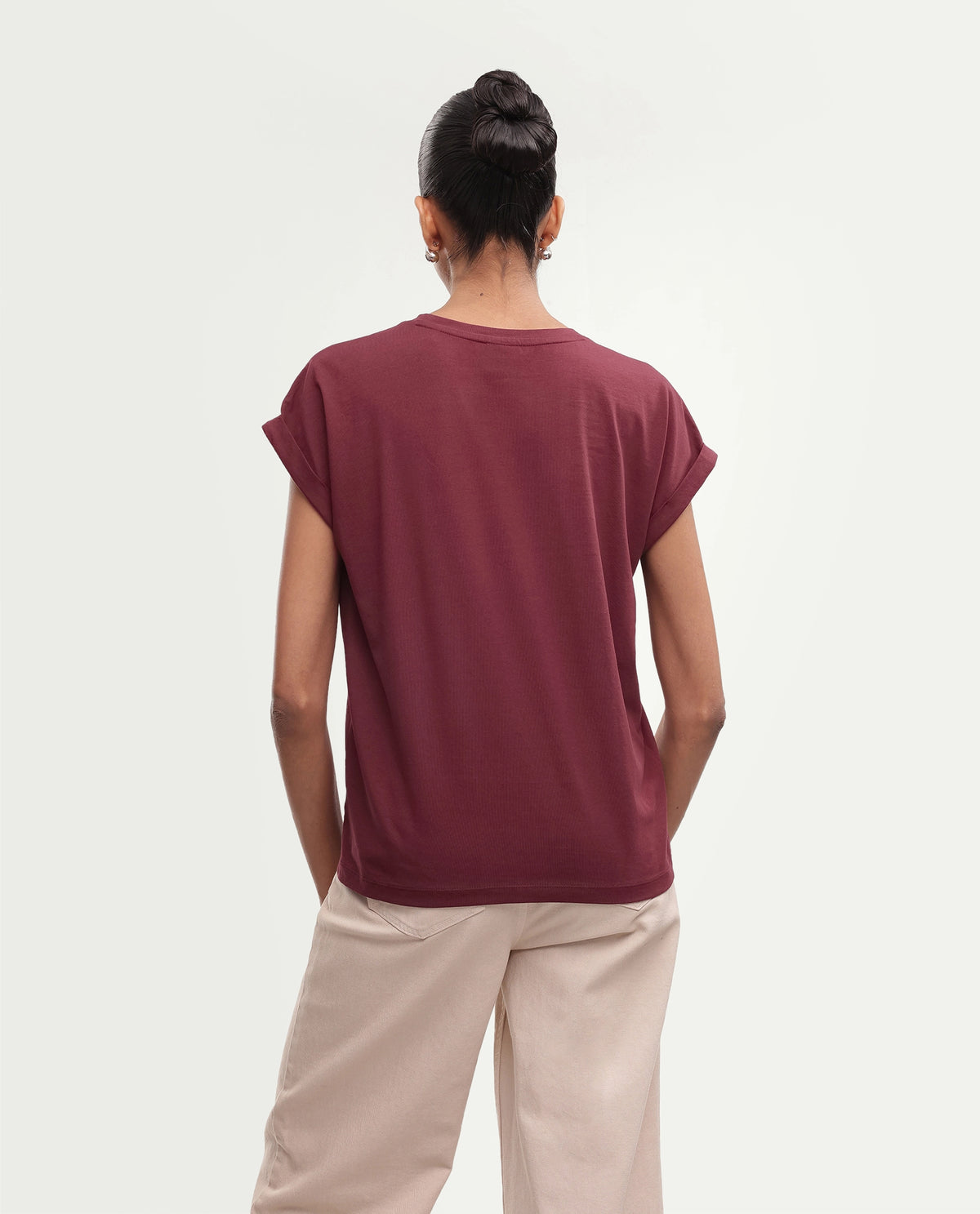 Rareism Women's Tasses Dark Maroon Cotton Blend Crew Neck Relaxed Jacquard T-Shirt