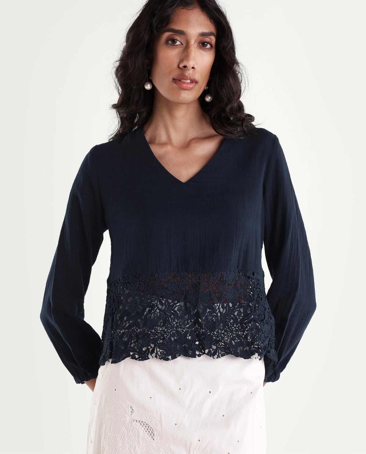 Rareism Women's Sinloao-N Dark Navy Cotton V-Neck Blouse Woven Design Top