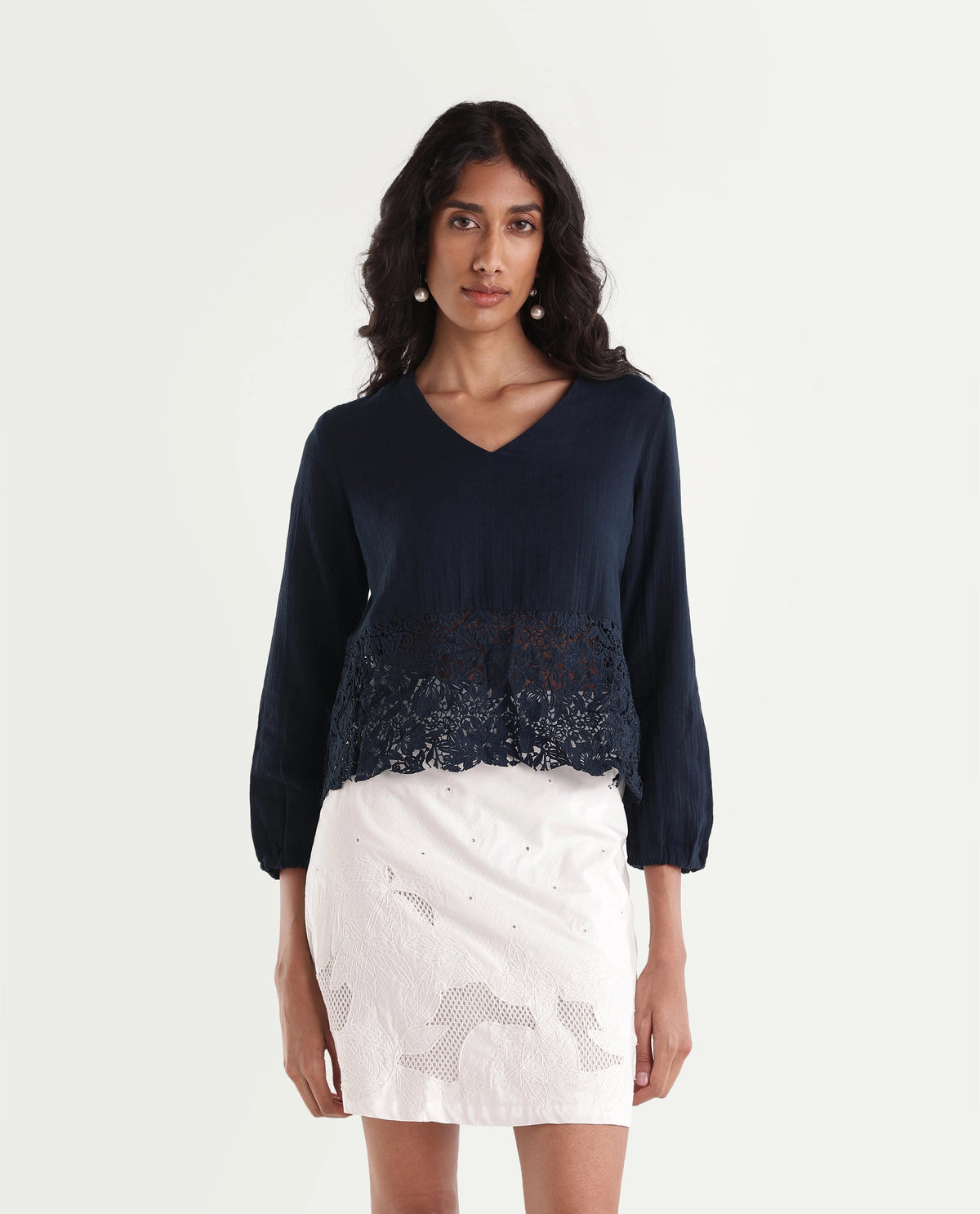 Rareism Women's Sinloao-N Dark Navy Cotton V-Neck Blouse Woven Design Top