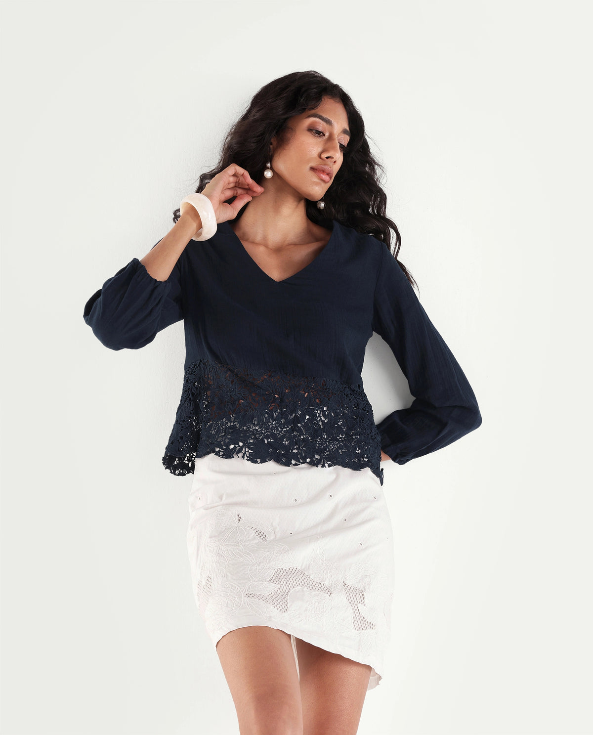 Rareism Women's Sinloao-N Dark Navy Cotton V-Neck Blouse Woven Design Top