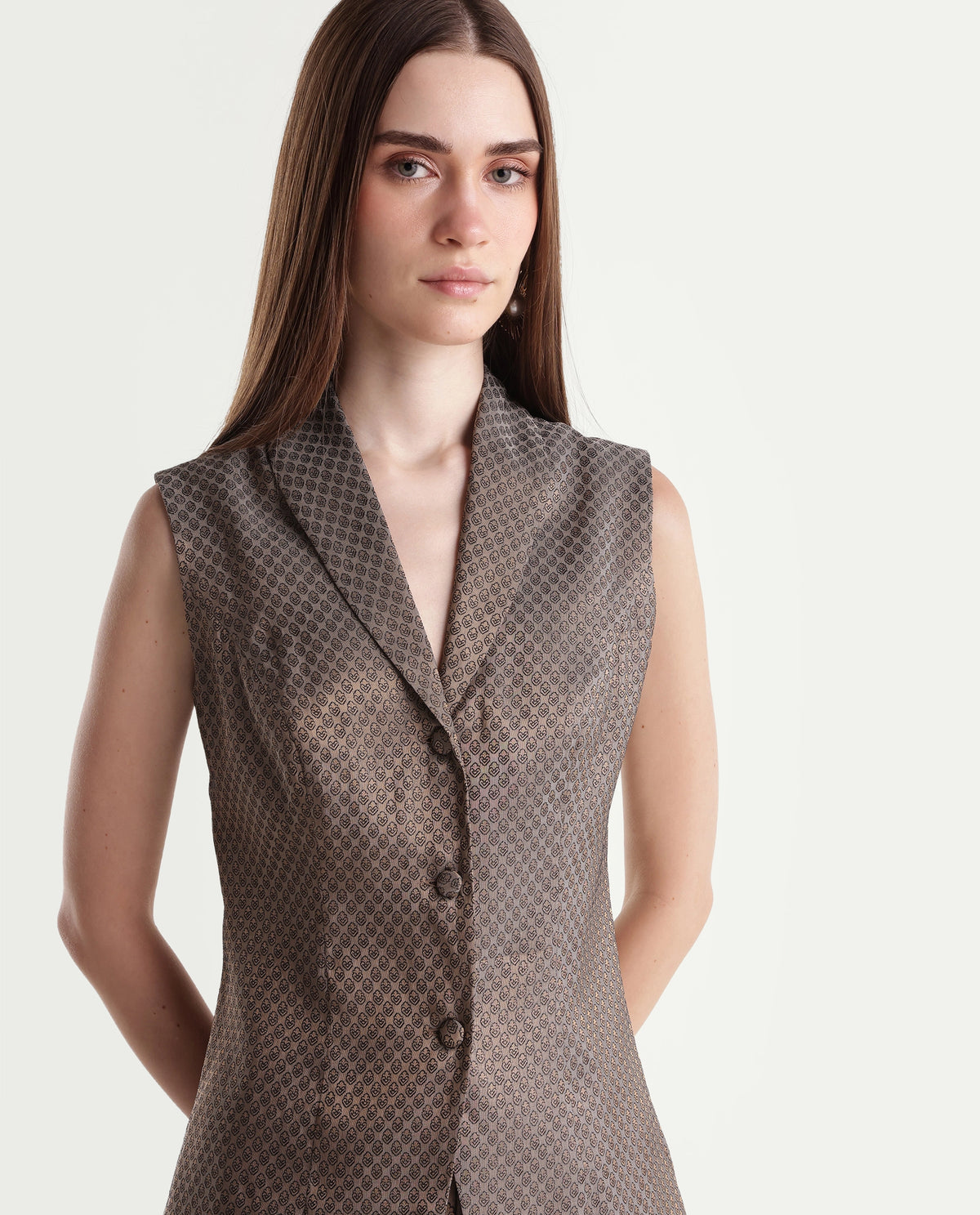 Rareism Women's Xajaq-T Black Polyester V-Neck Fitted Jacquard Top