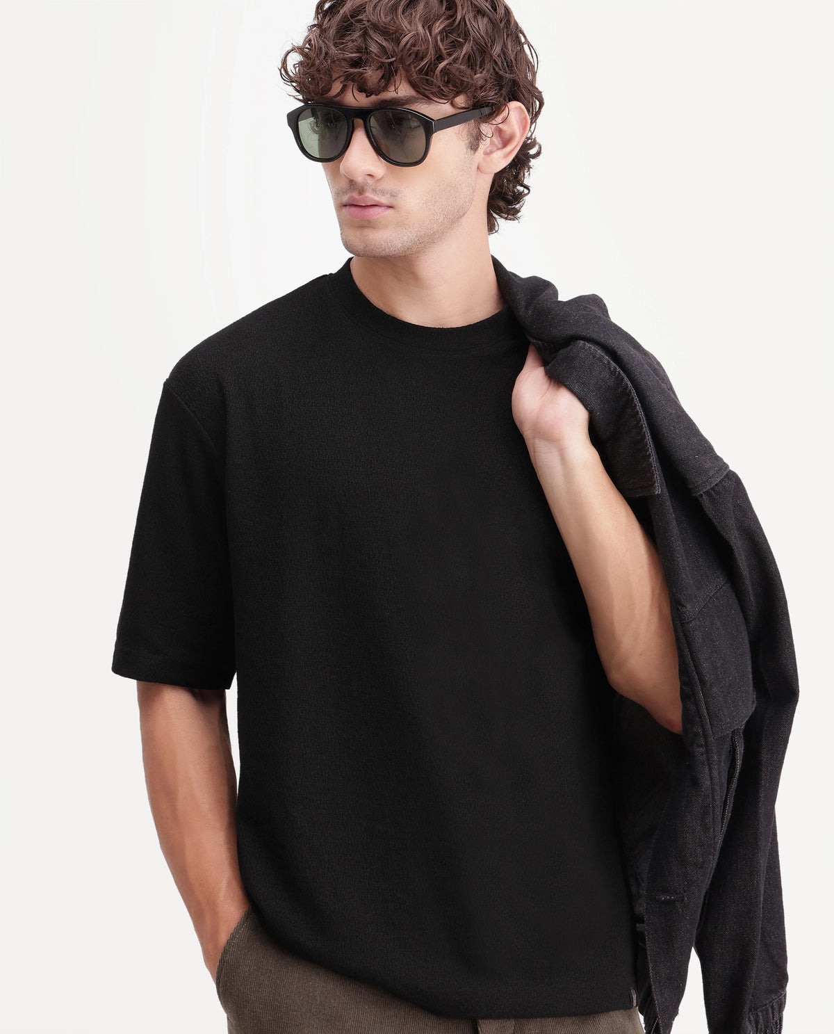 Rare Rabbit Men's Thira Black Cotton Blend Crew Neck Regular Plain T-Shirt