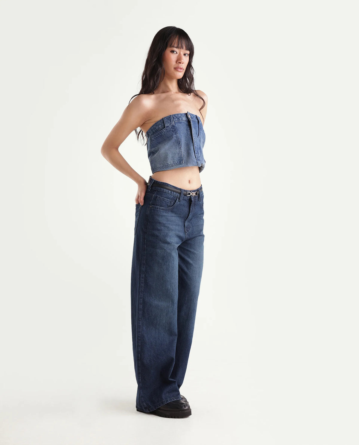 Rareism Women's Wyde-1 Dark Blue Cotton Shank And Zipper Sculpt High Wide Plain Jeans