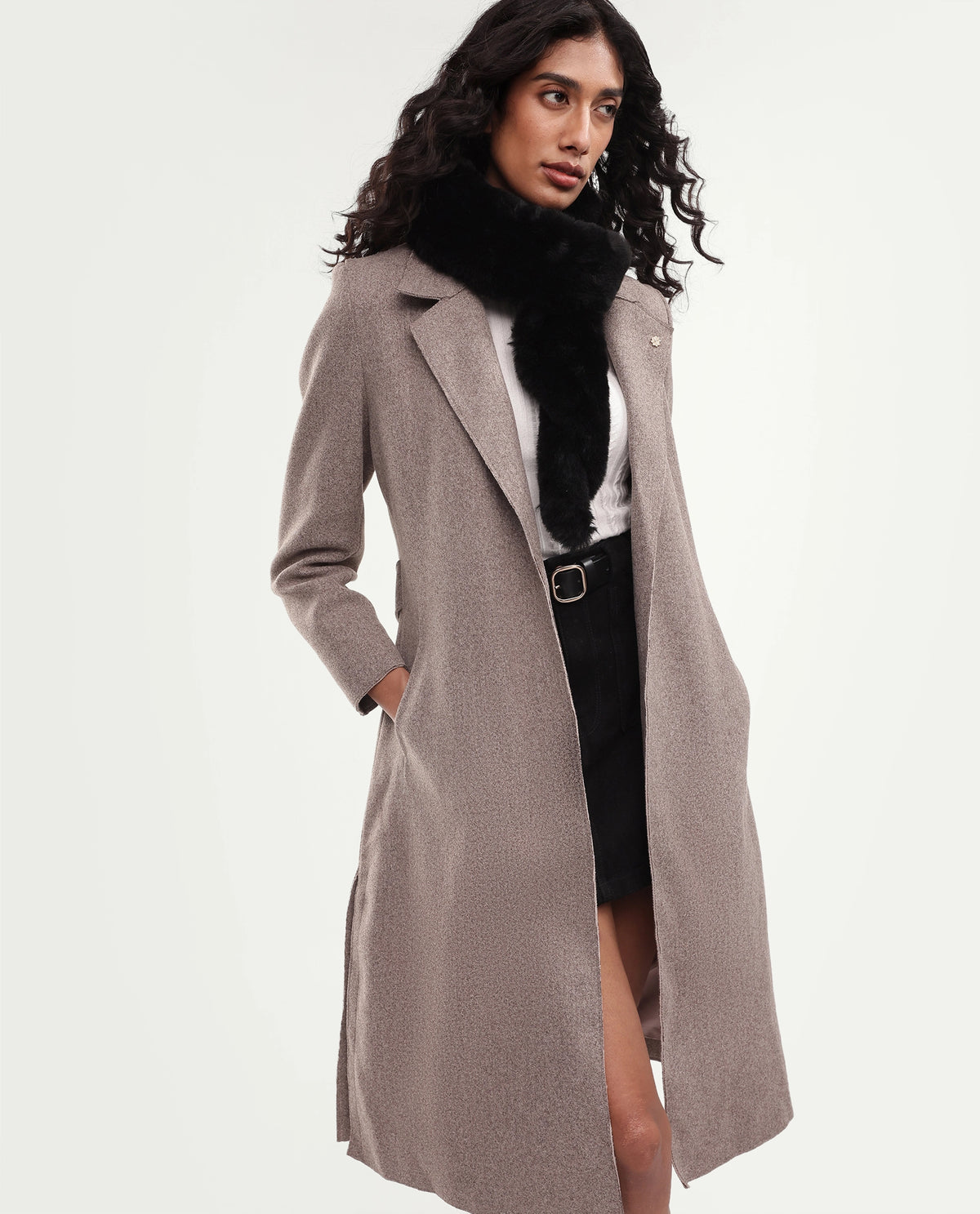 Rareism Women's Gisboryaw26 Dusky Beige Polyester Blend Lapel Neck Regular Plain Coat
