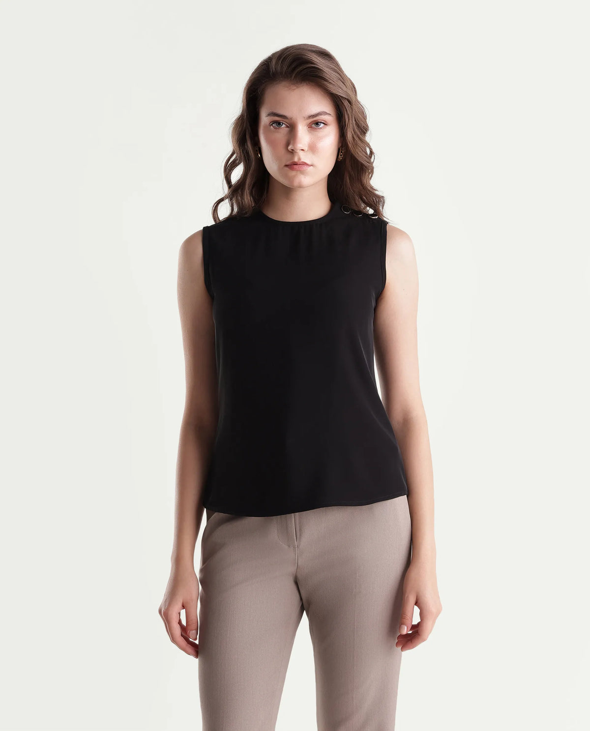 Rareism Women's Qilo Black Polyester Crew Neck Regular Plain Top