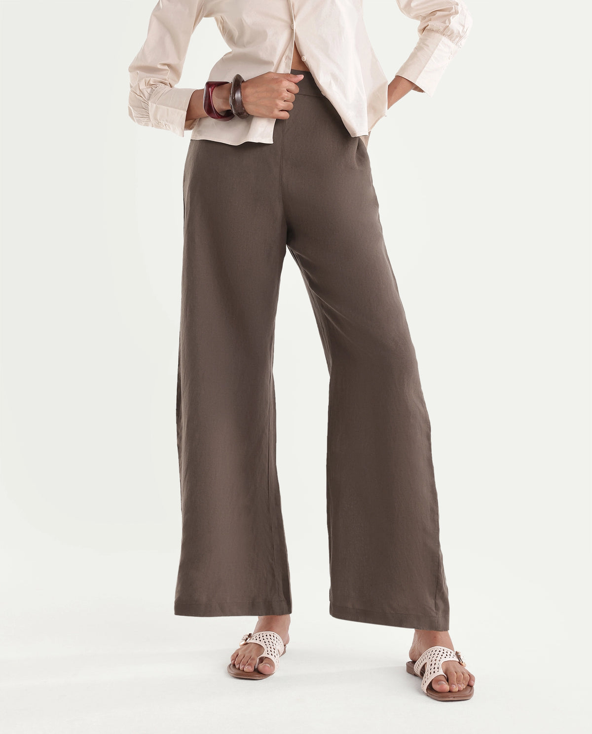 Rareism Women Latent Dark Brown 100% Linen Plain Barrel Trouser