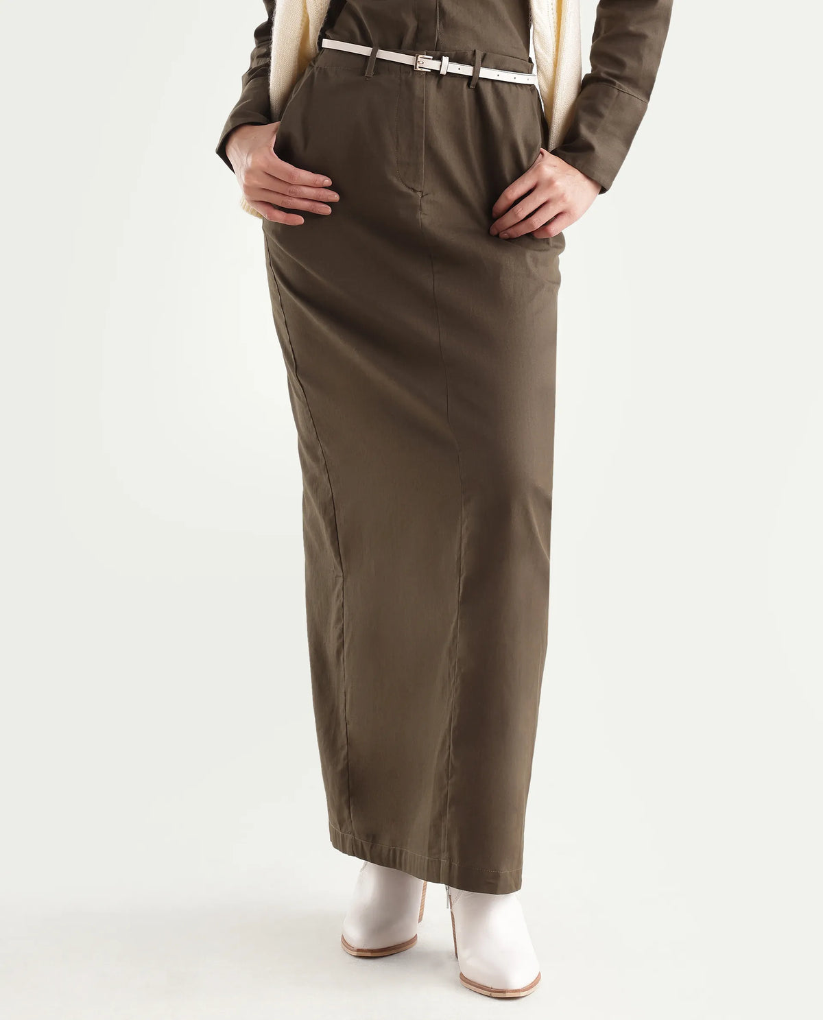Rareism Women Onwop-B Primary Olive Cotton Plain Straight Skirt