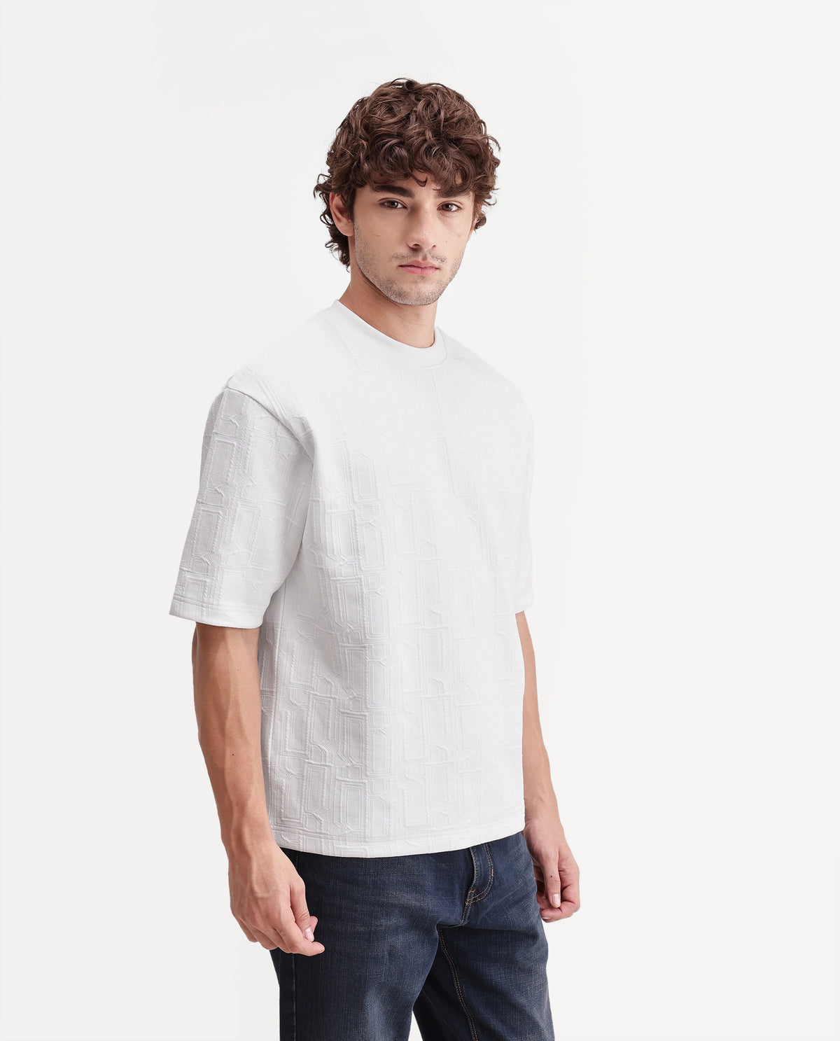 Rare Rabbit Mens Corin White Cotton Blend Crew Neck Regular Textured T-Shirt