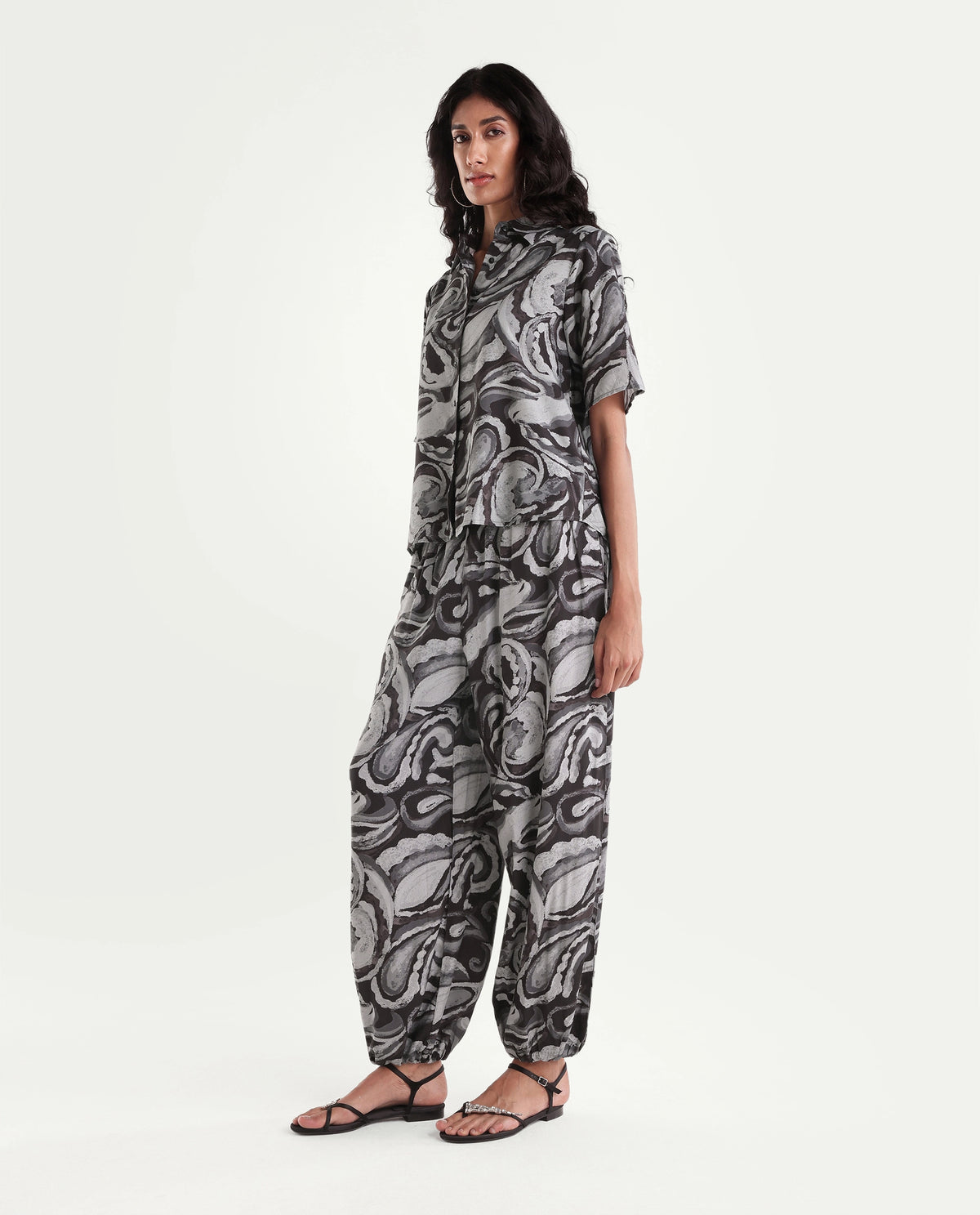 Rareism Womens Hammer Black Viscose Slouchy Abstract Print Trouser