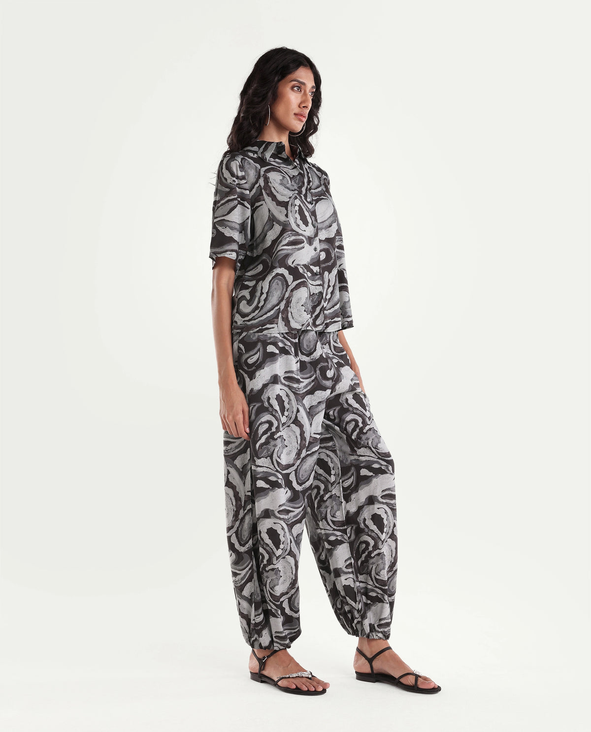 Rareism Womens Hammer Black Viscose Slouchy Abstract Print Trouser