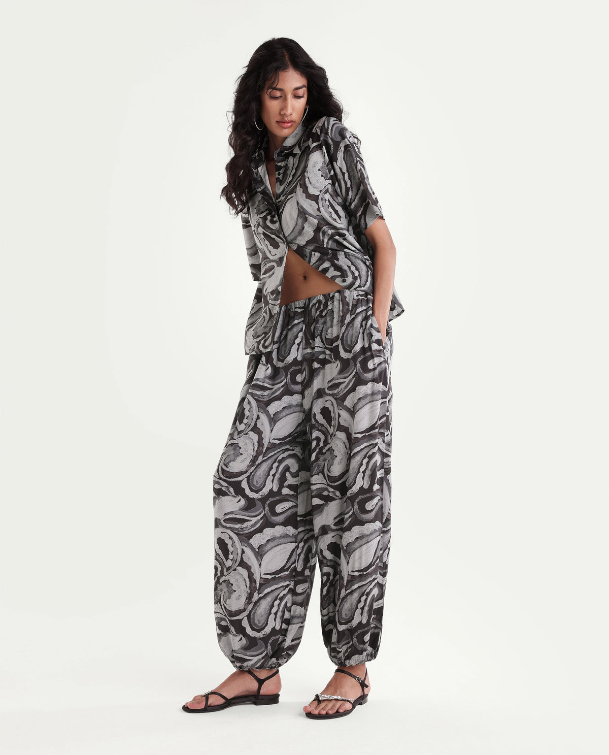 Rareism Womens Hammer Black Viscose Slouchy Abstract Print Trouser