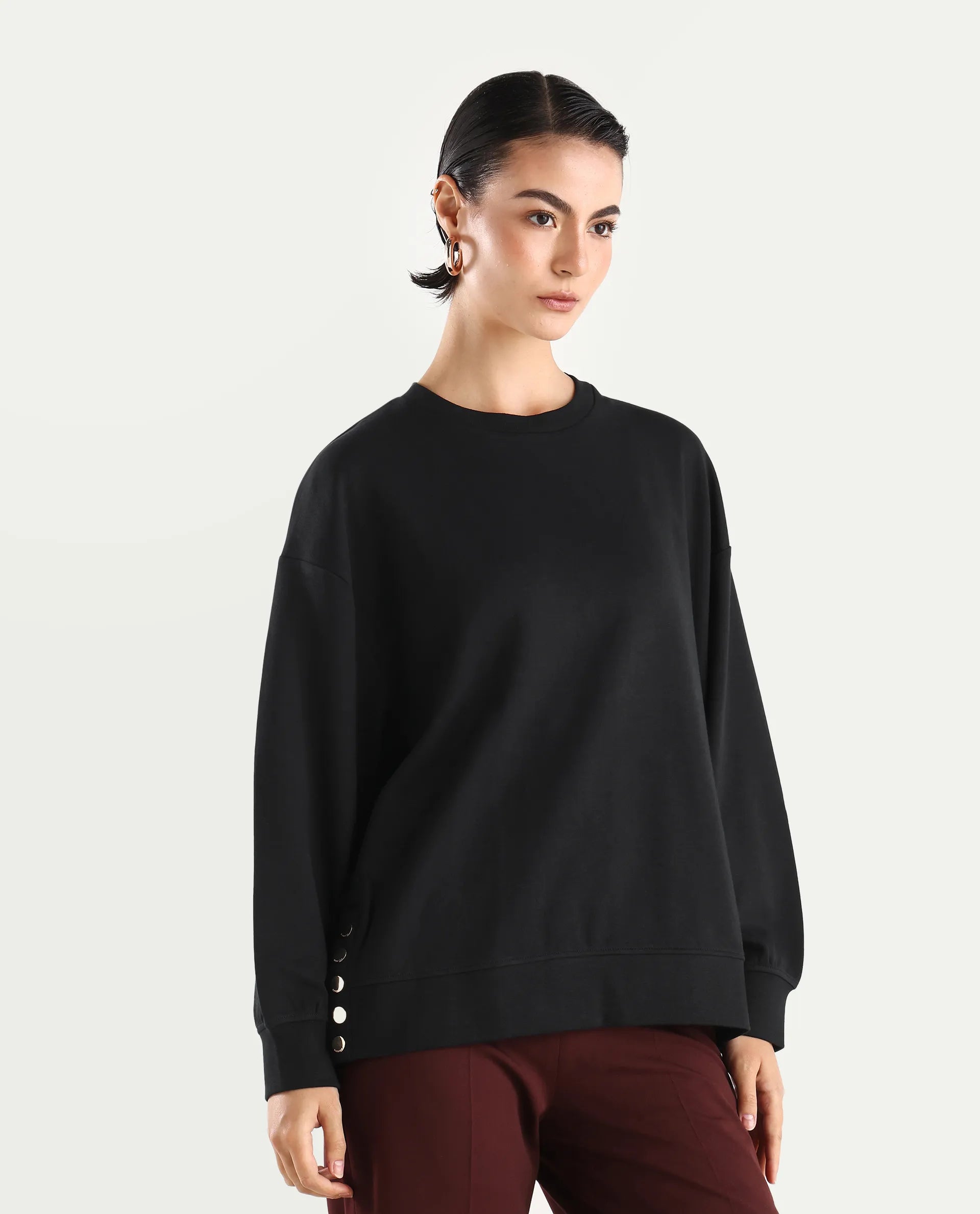 Rareism Women's Snappy Black Cotton Blend Crew Neck Plain Relaxed Fit Sweatshirt