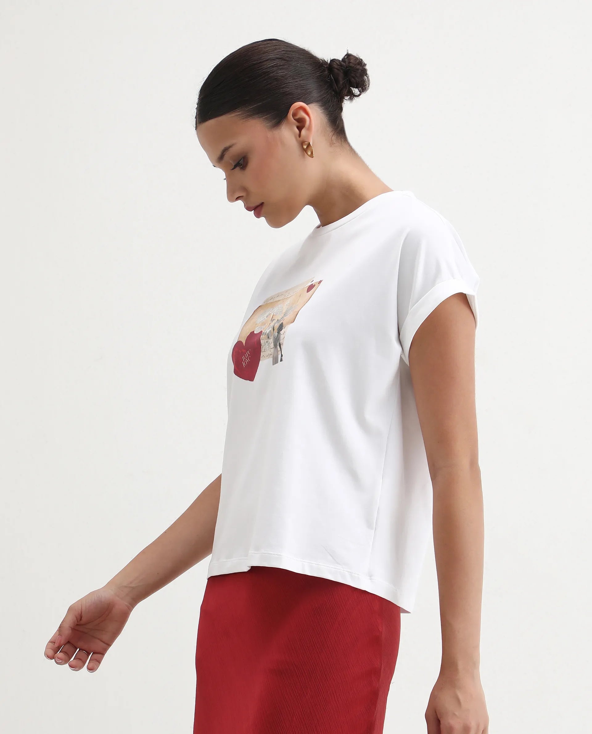 Rareism Women's Somker Off White Cotton Blend Crew Neck Graphic Print Extended Sleeves Regular Fit T-Shirt