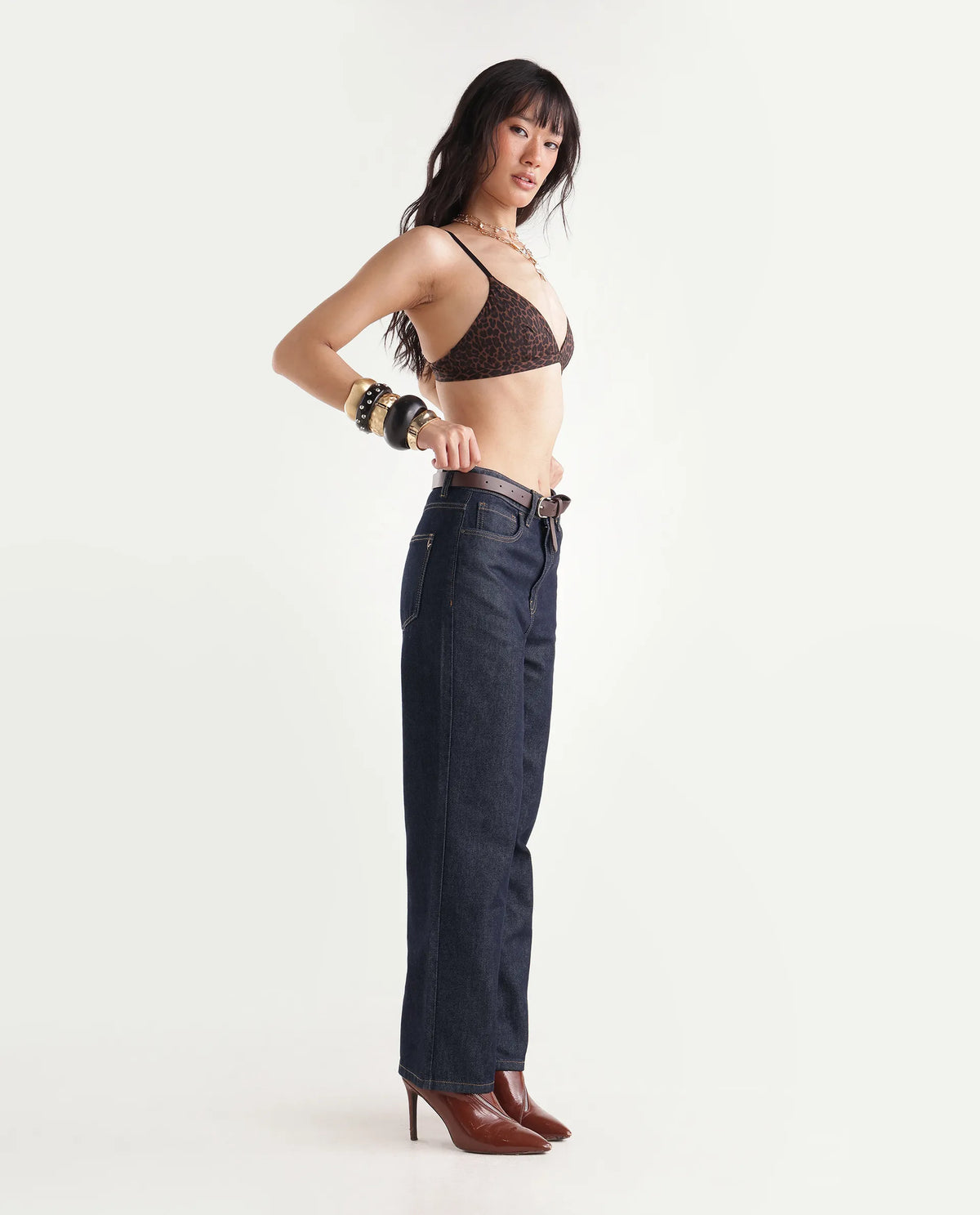 Rareism Women's Strank-1 Dark Navy Cotton Blend Shank And Zipper Ankle Straight Plain Jeans