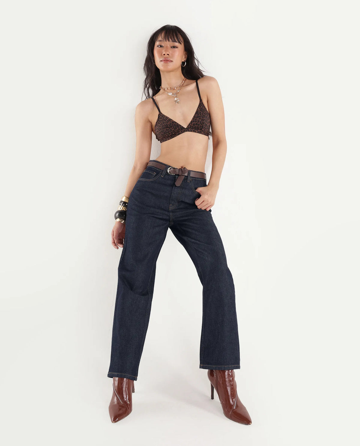 Rareism Women's Strank-1 Dark Navy Cotton Blend Shank And Zipper Ankle Straight Plain Jeans