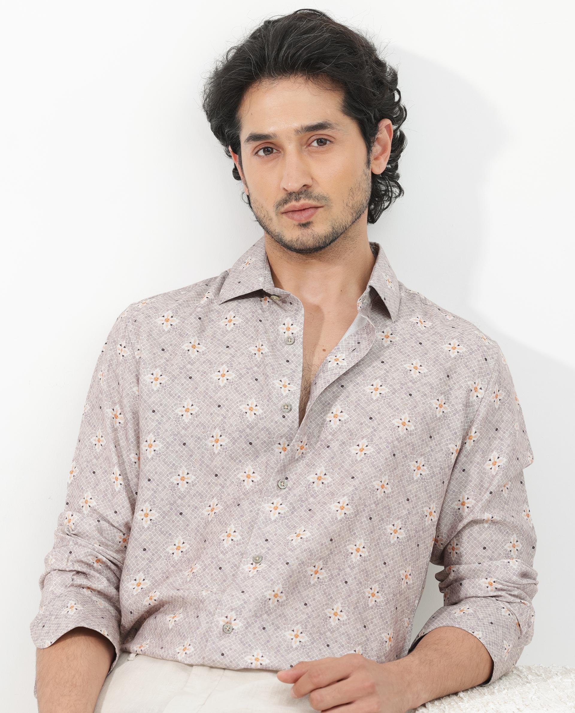 Rare Rabbit Mens Vinter Light Grey Regular Collar Full Sleeve Floral Print Shirt