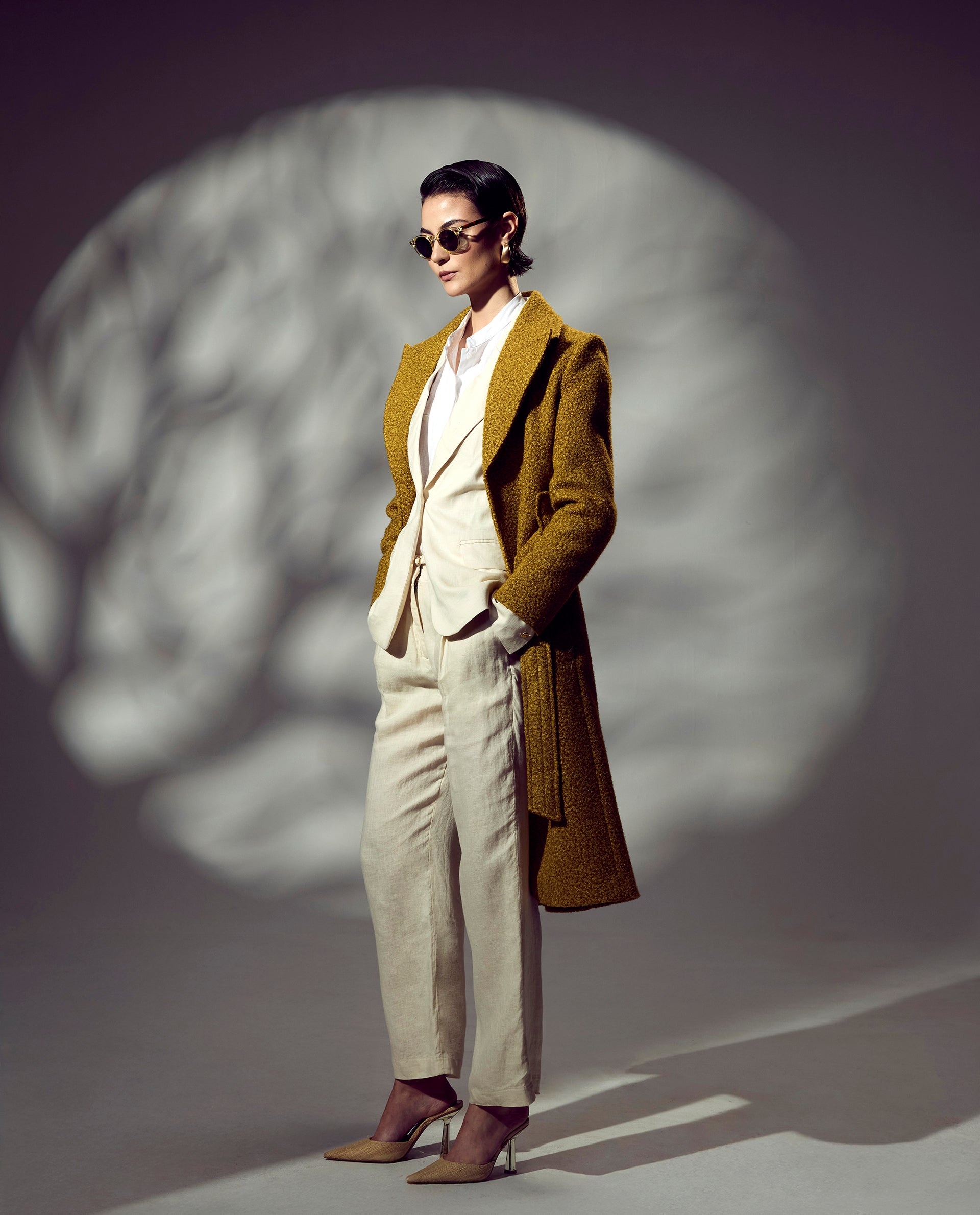 Rareism Women's Ronbla B Beige Linen Plain Ankle Length Straight Fit Trouser