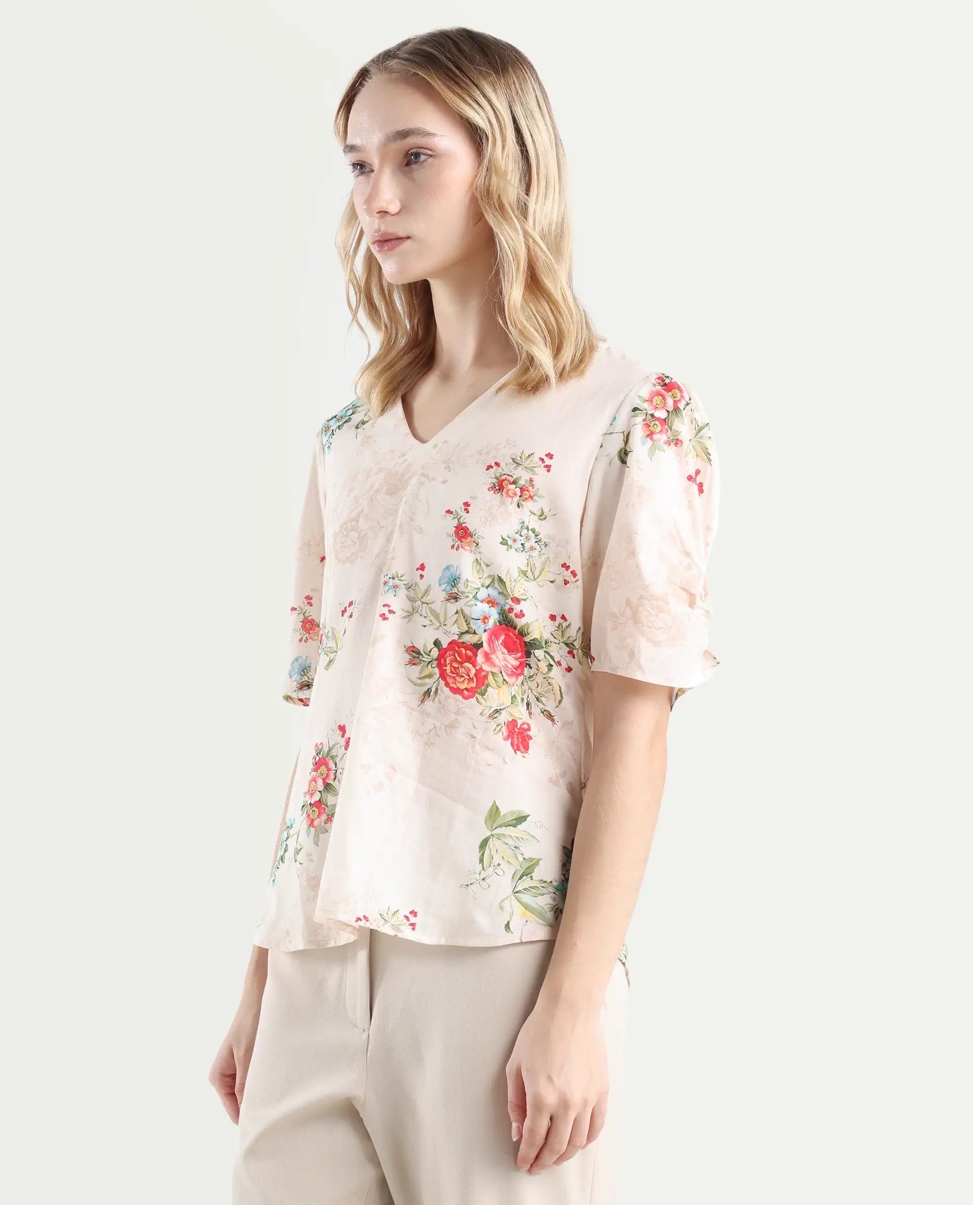 Rareism Women's Zamora Multi Cotton V-Neck Floral Print Bell Sleeve Crop Regular Fit Top