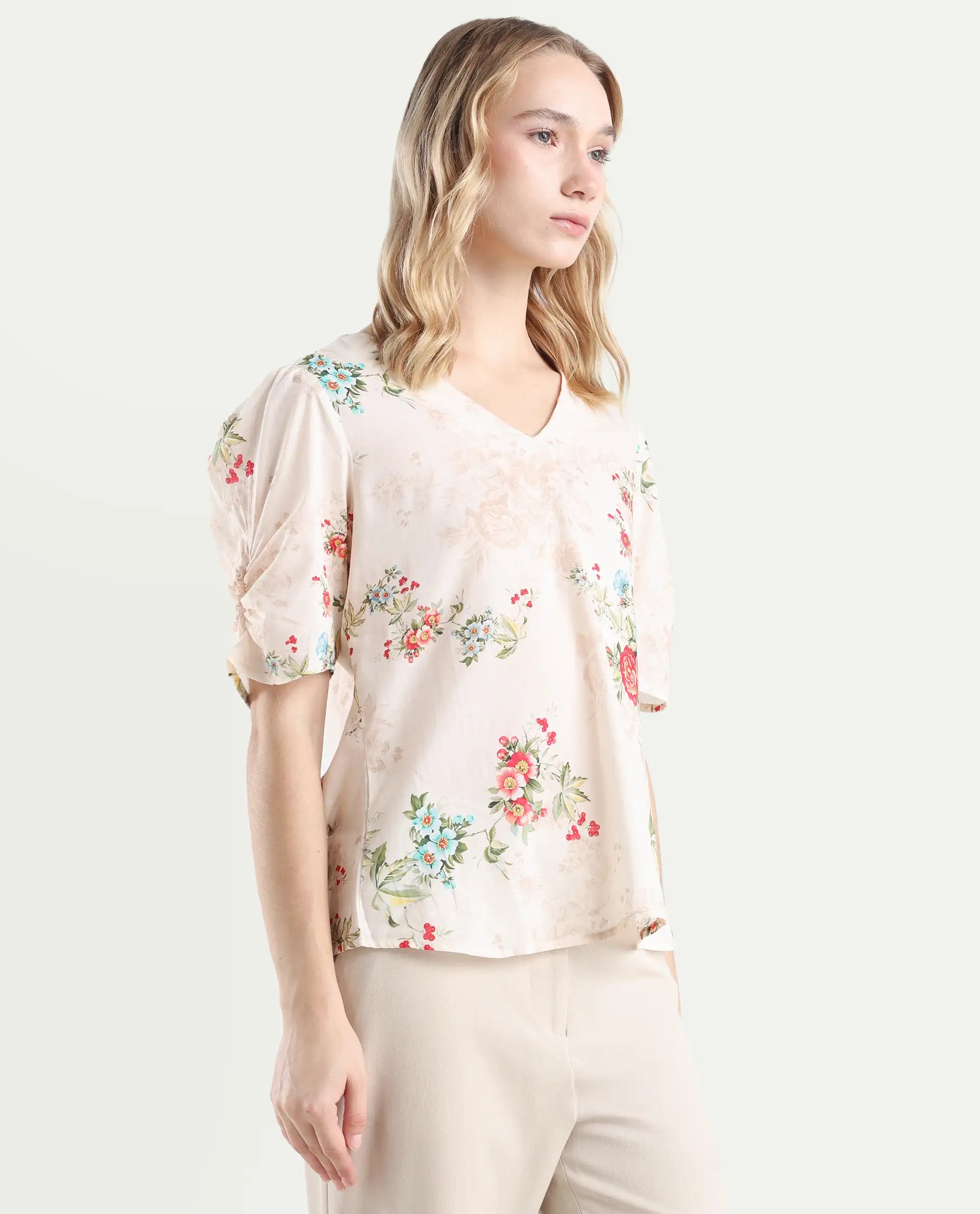 Rareism Women's Zamora Multi Cotton V-Neck Floral Print Bell Sleeve Crop Regular Fit Top