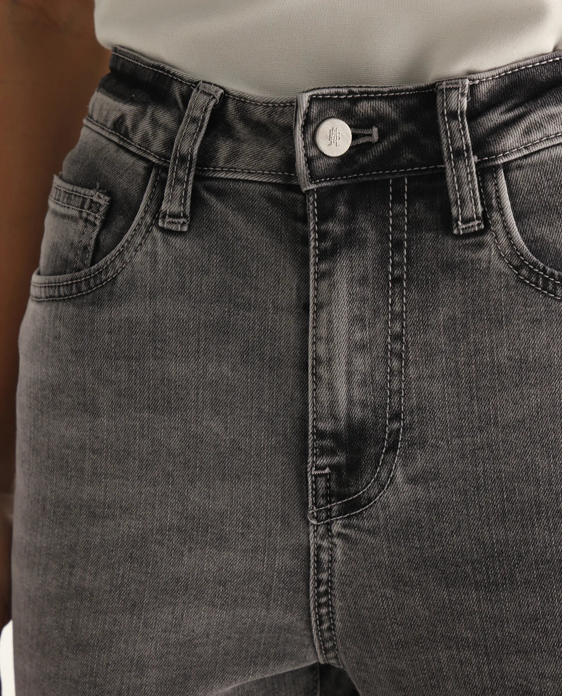 Rareism Women's Zingal Grey Cotton Plain Ankle Length Sleek Skinny Fit Jeans