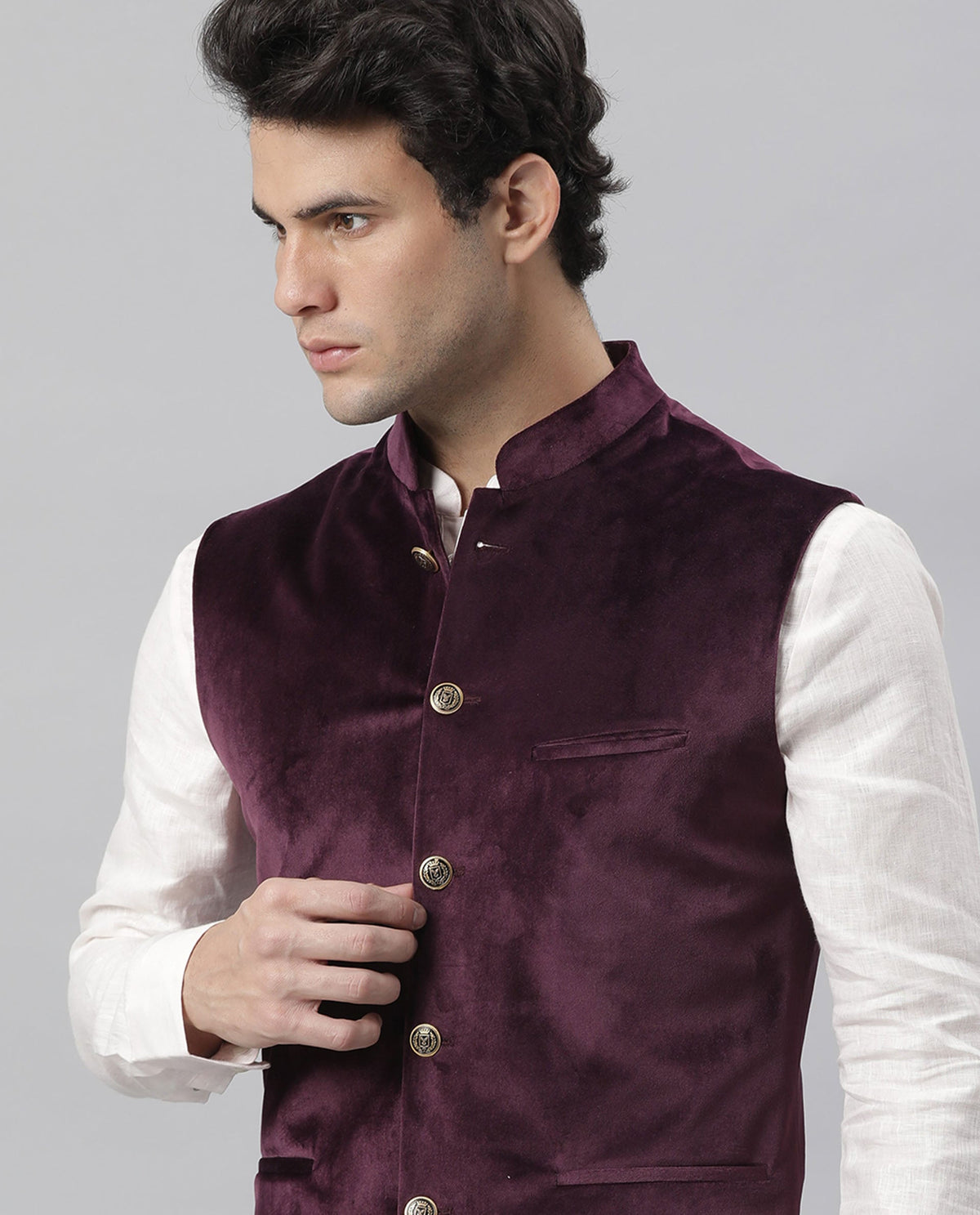 RARE RABBIT ERTON PRIMARY MAROON BANDHGALA POLYESTER FABRIC SLEEVELESS BROAD COLLAR SLIM FIT
