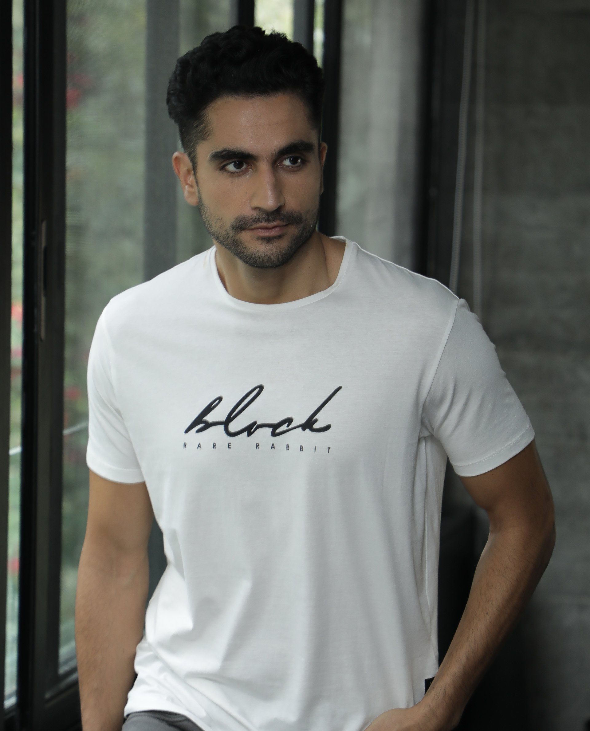 RARE RABBIT DARK PRIMARY OFFWHITE T-SHIRT COTTON FABRIC SHORT SLEEVE ROUND NECK SLIM FIT