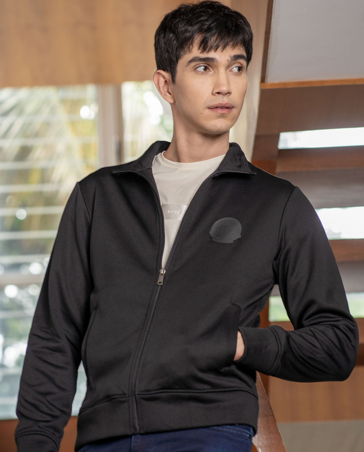 RARE RABBIT BOND PRIMARY BLACK JACKET POLYESTER FABRIC FULL SLEEVE MOCK COLLAR SLIM FIT