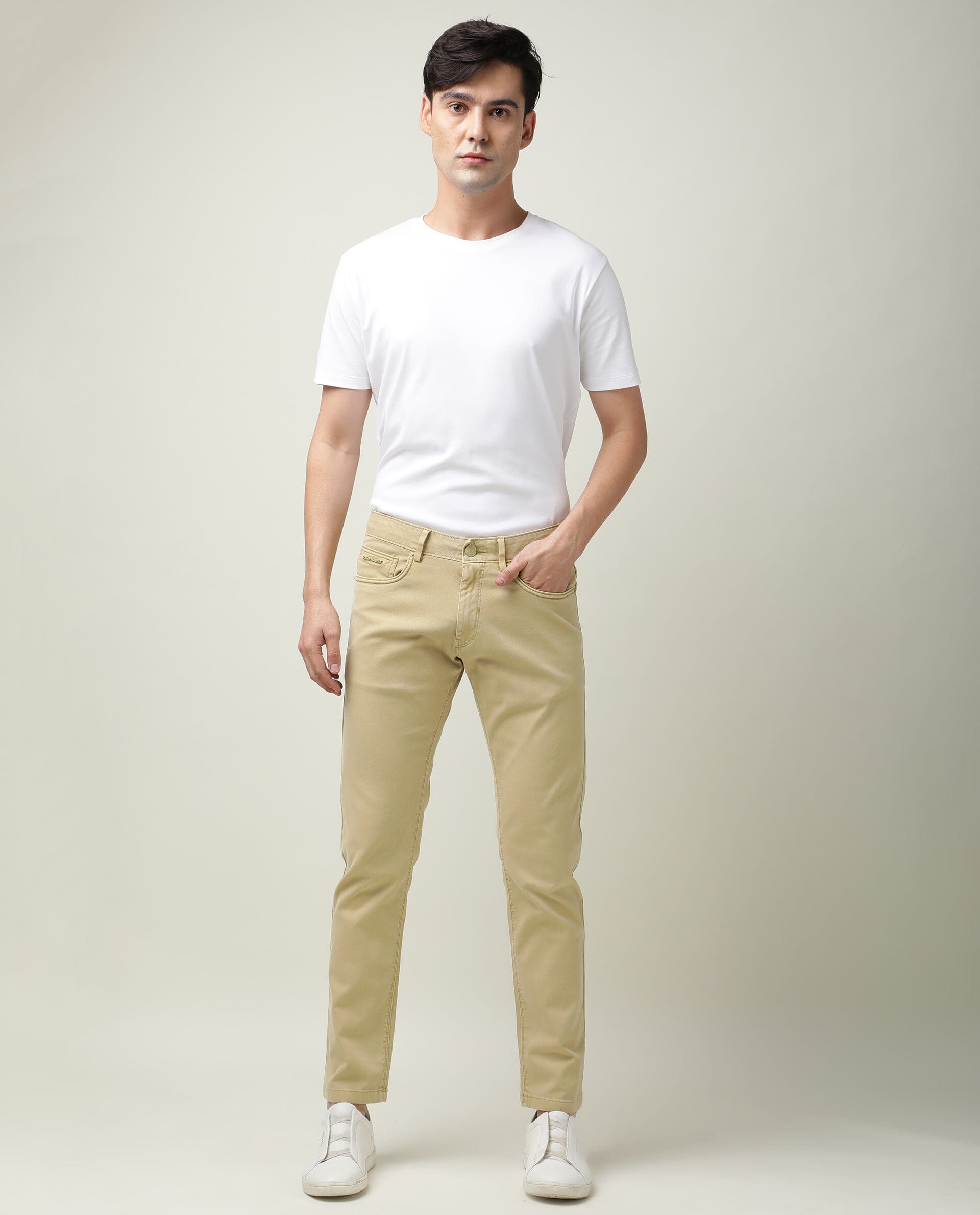 Rare Rabbit Men's Fiv5 Green Solid Mid-Rise Slim Fit Trouser