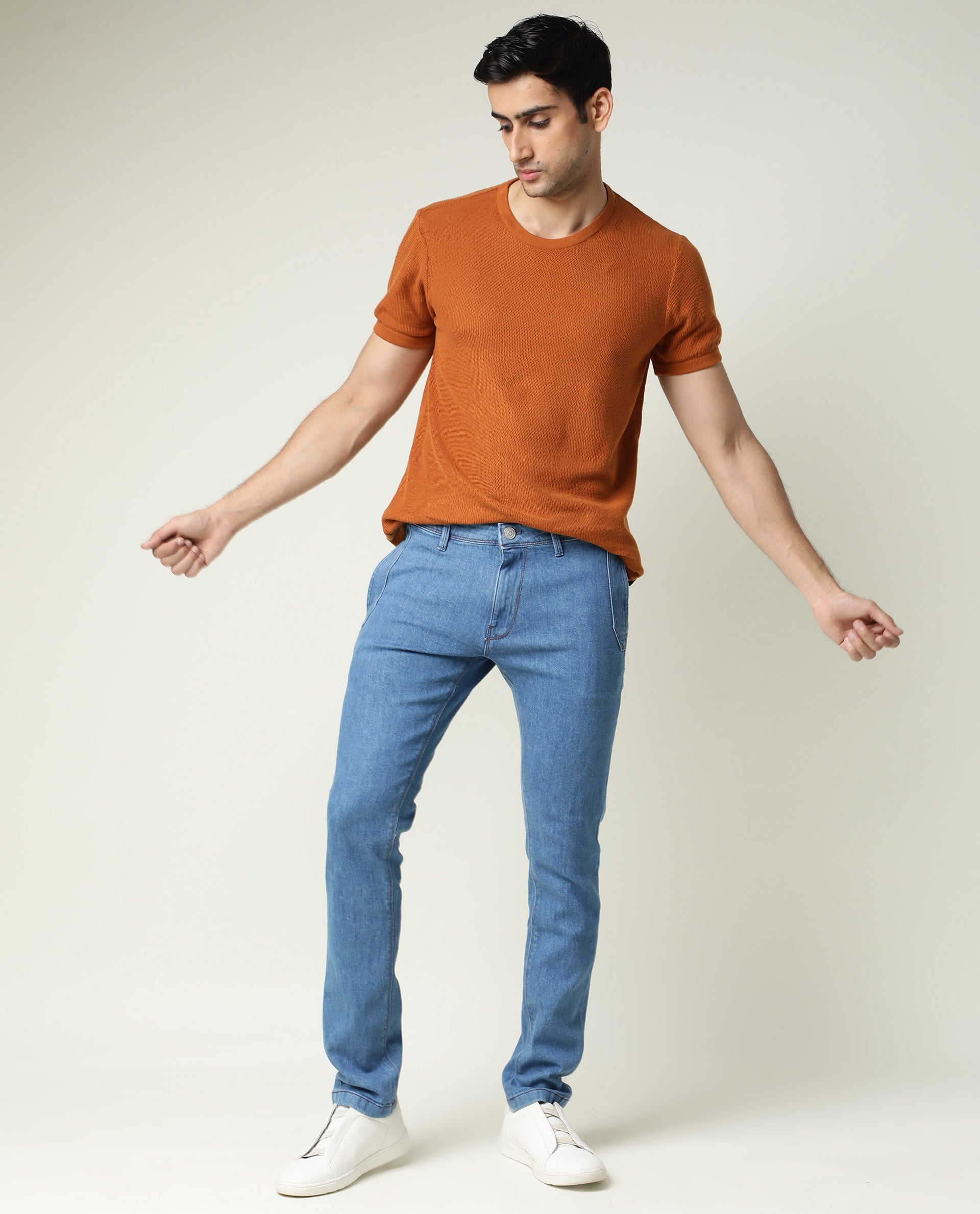 Rare Rabbit Men's Midtas  Blue Light Wash Mid-Rise Slim Fit Jeans