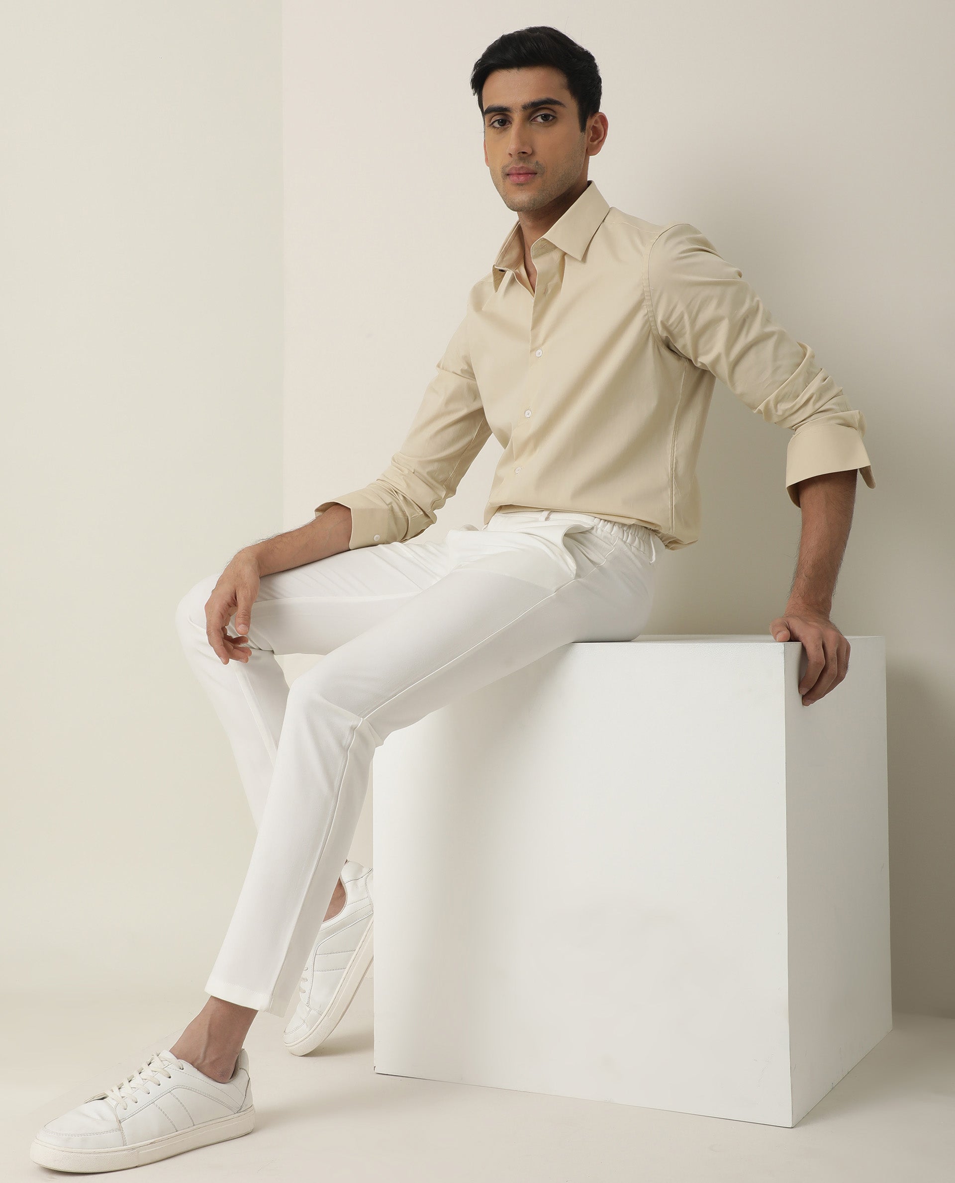 Rare Rabbit Men's Neutons Yellow Cotton Lycra Fabric Full Sleeves Solid Shirt