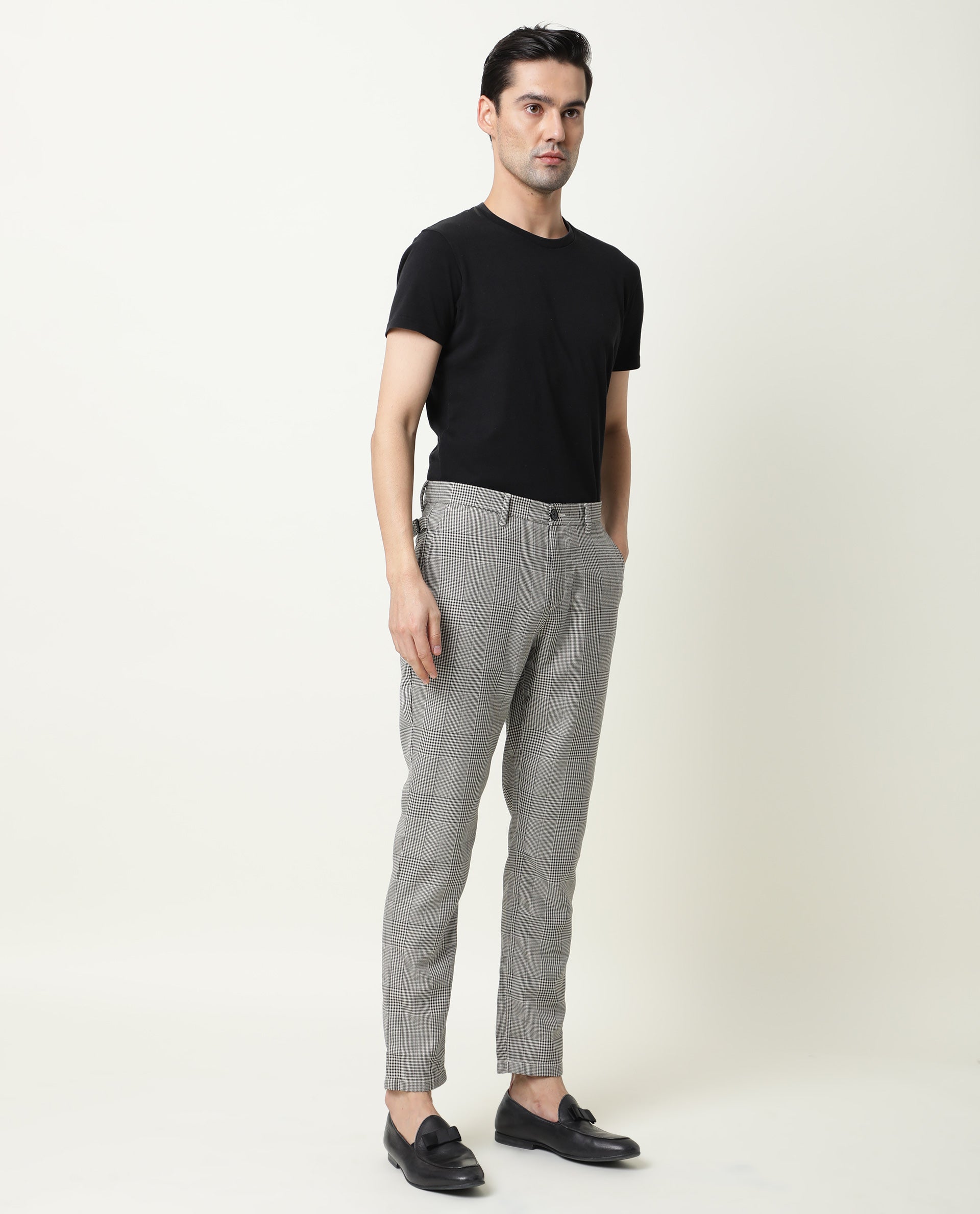 Buy Men Grey Solid Regular Fit Trousers Online - 49092 | Peter England